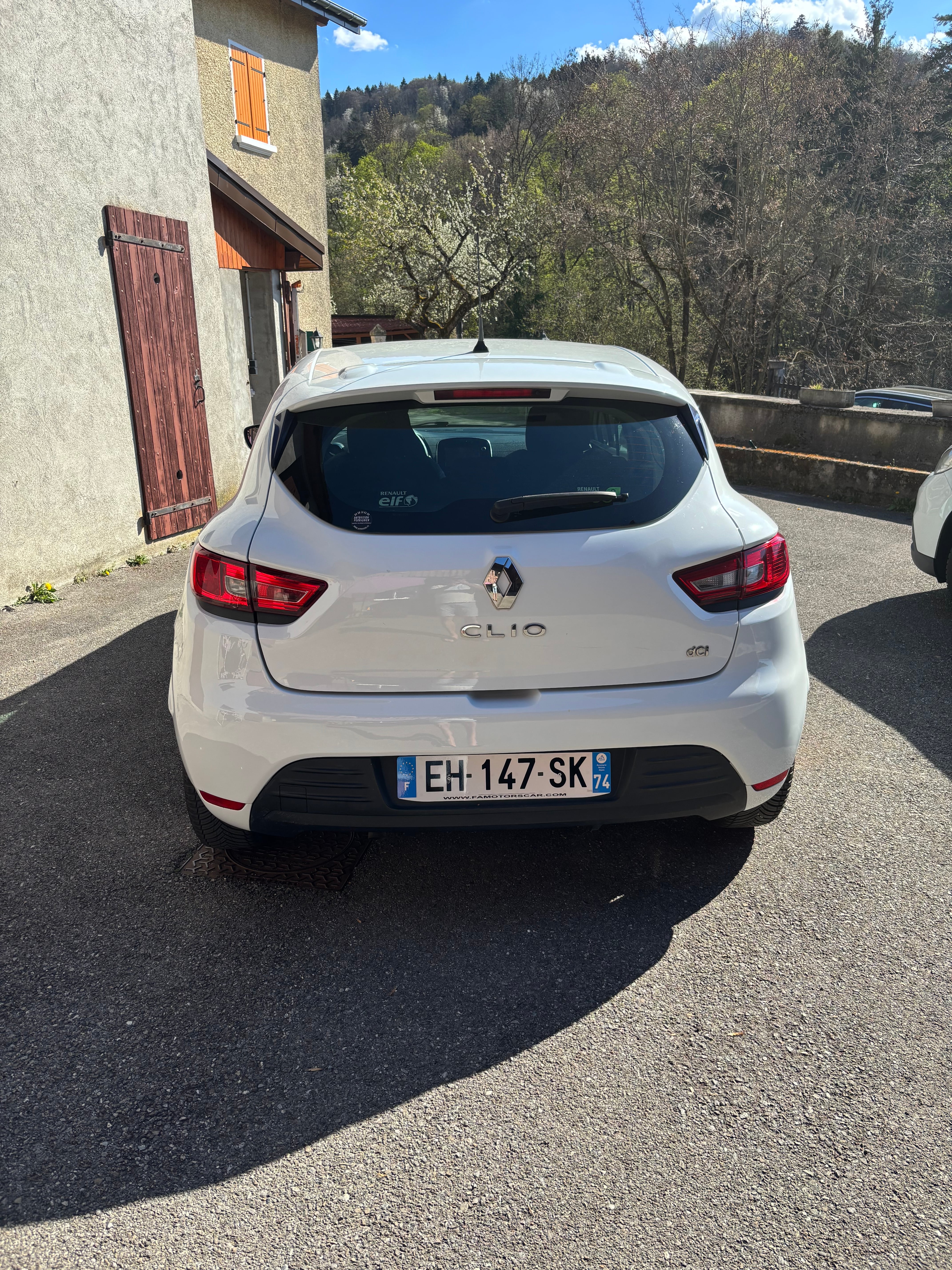 Renault Clio 1,5 dci avec Entrée audio / iPod