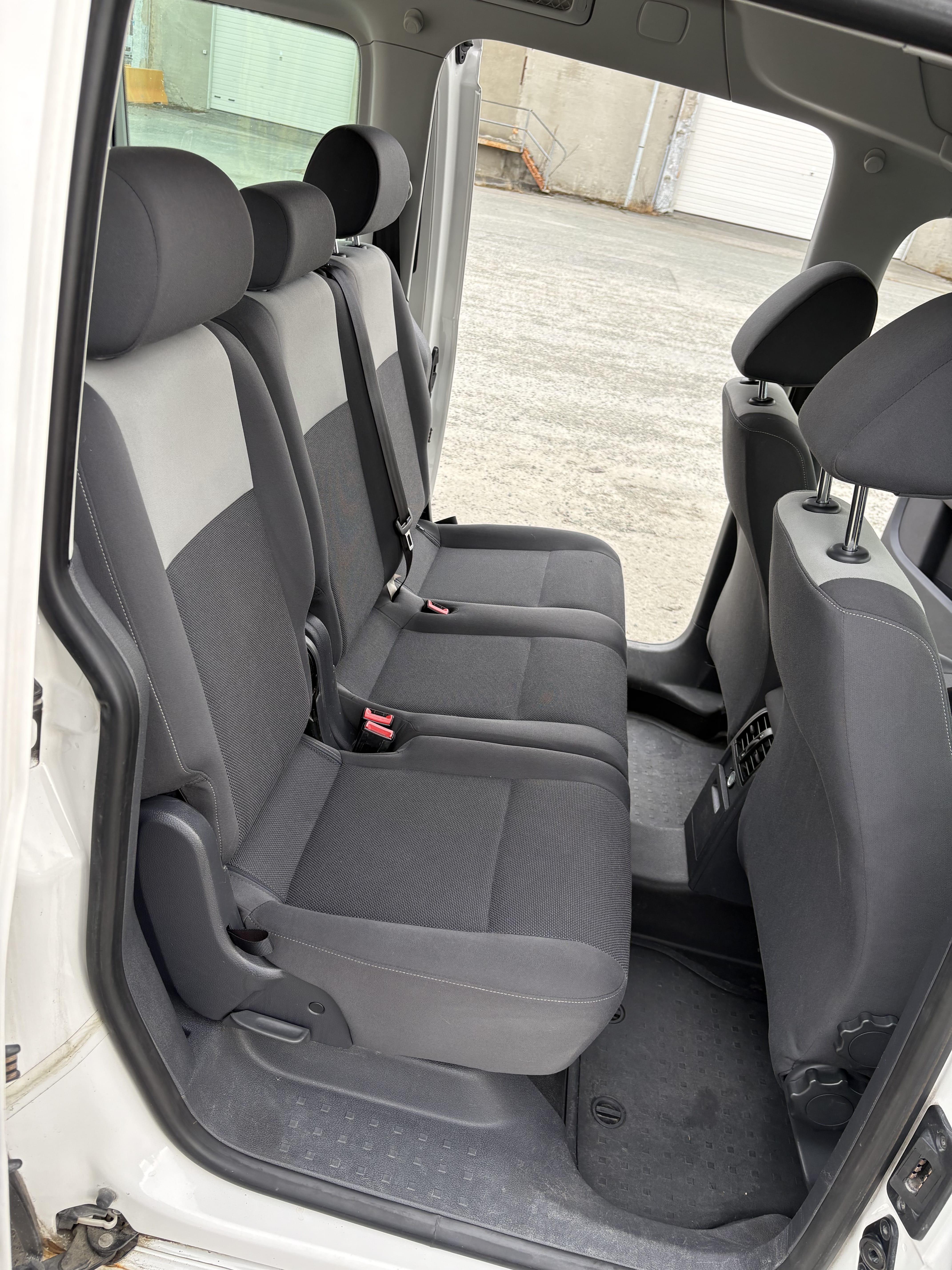 Volkswagen Caddy med Bilradio