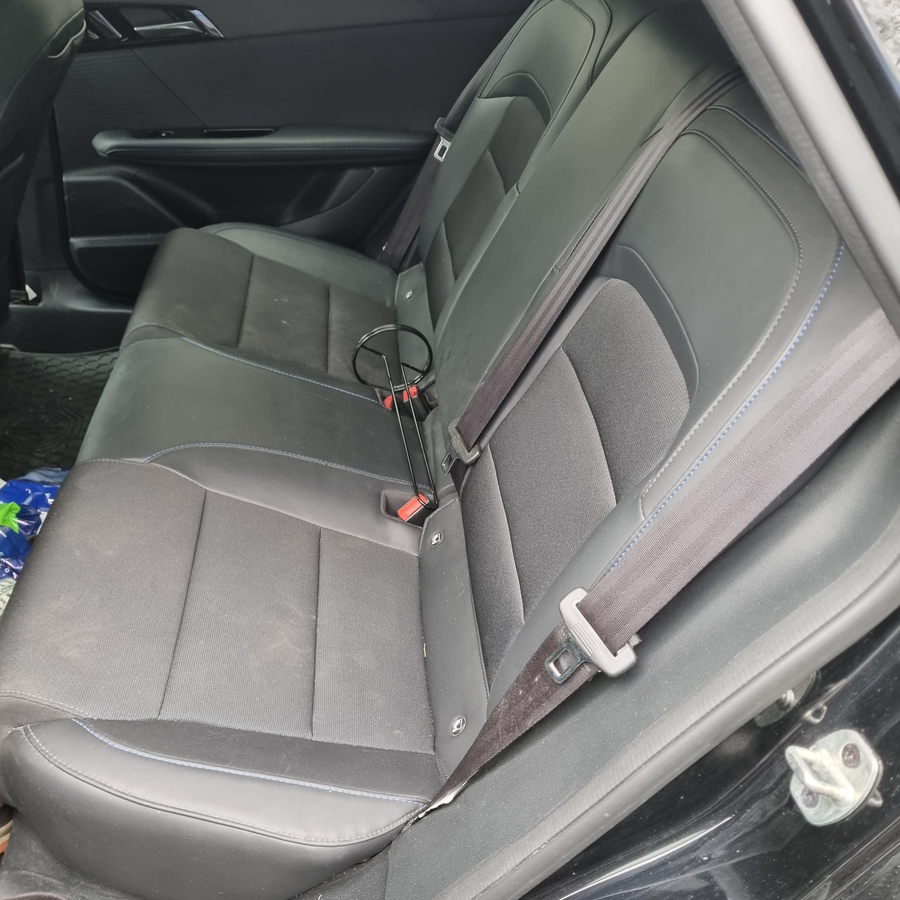 MG MG4 med GPS