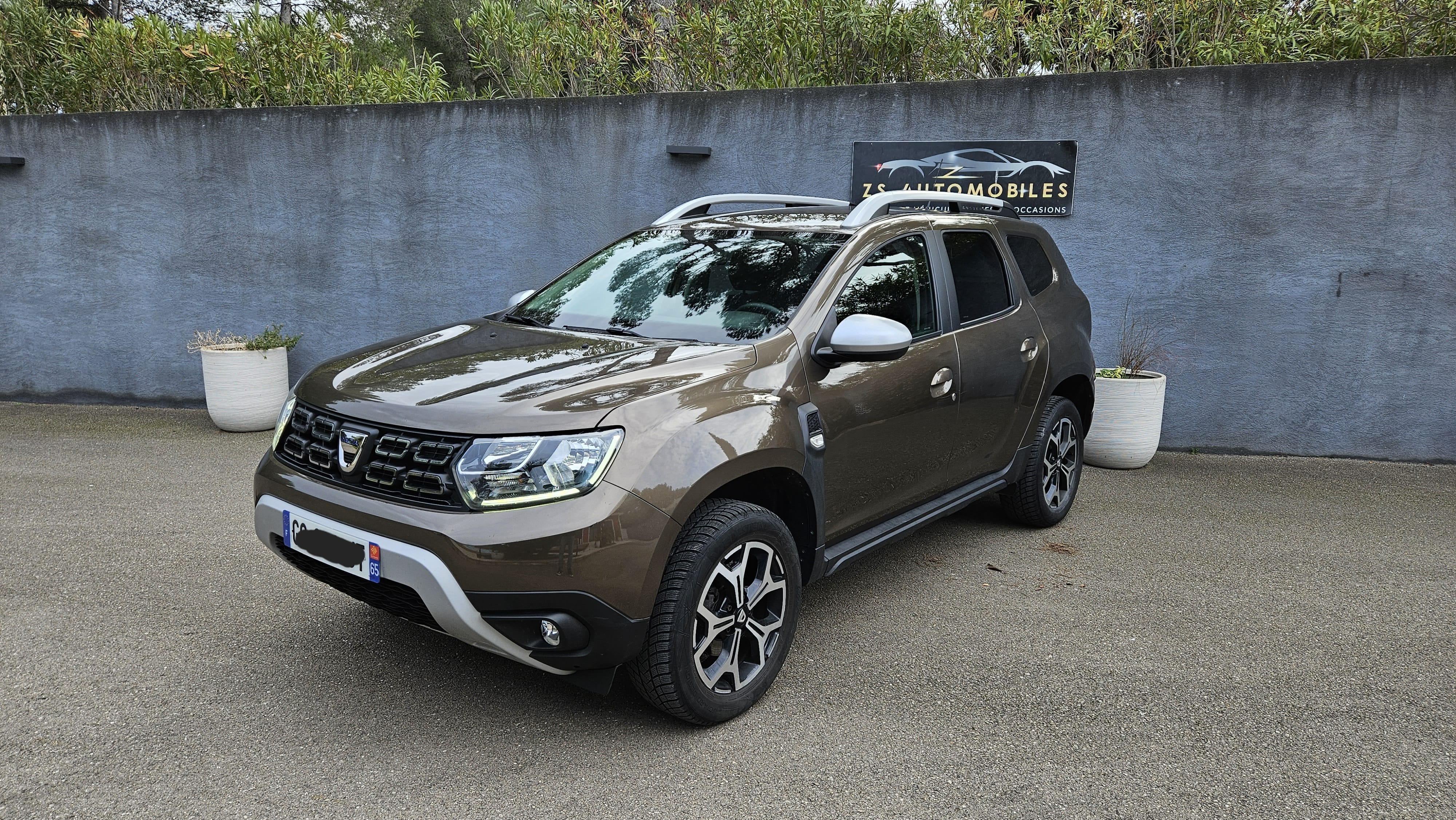 Dacia Duster, 2021, Essence 95 / Électrique (hybride)