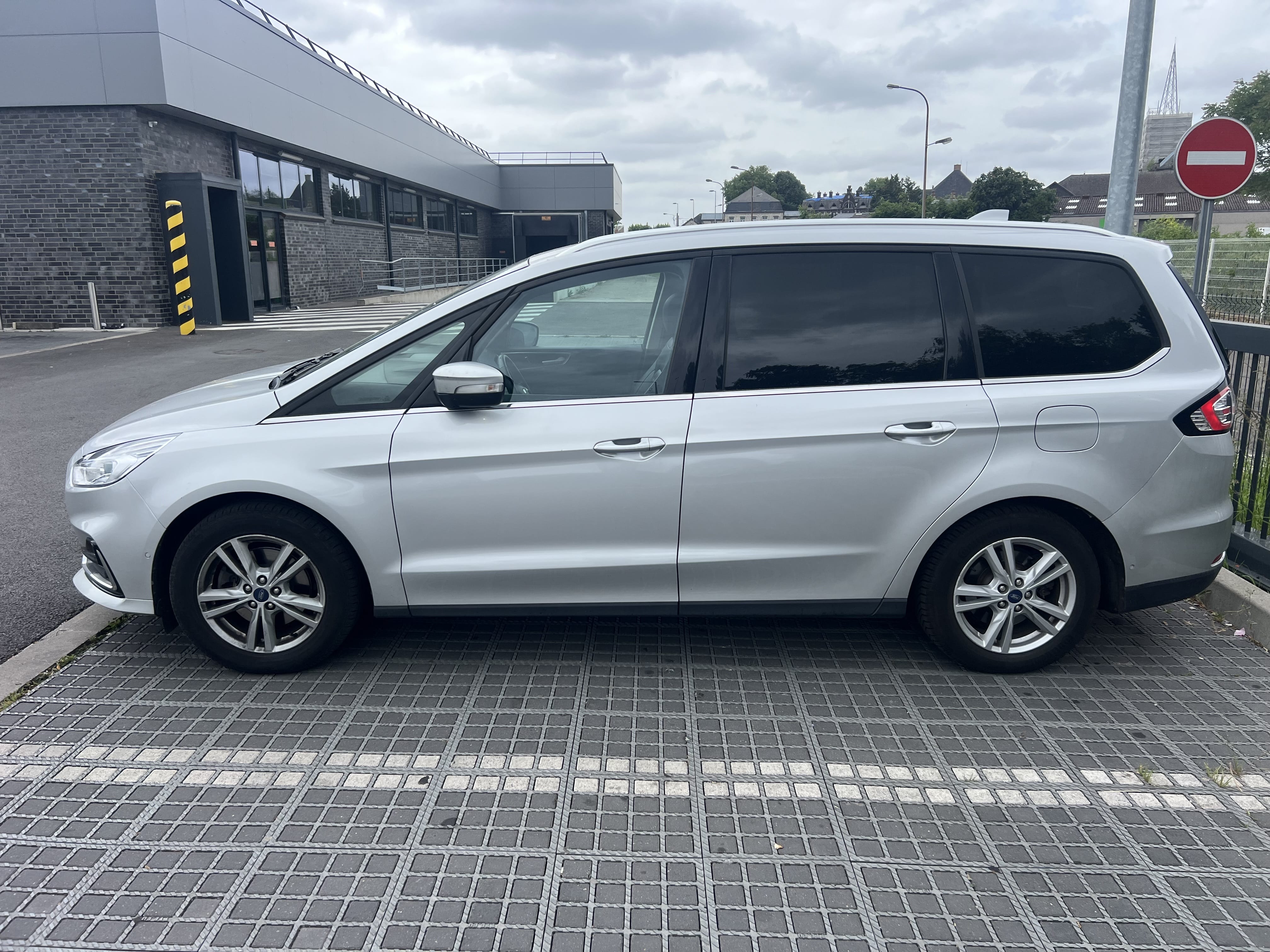 Ford Galaxy, 2020, Diesel, automatique, 7 places