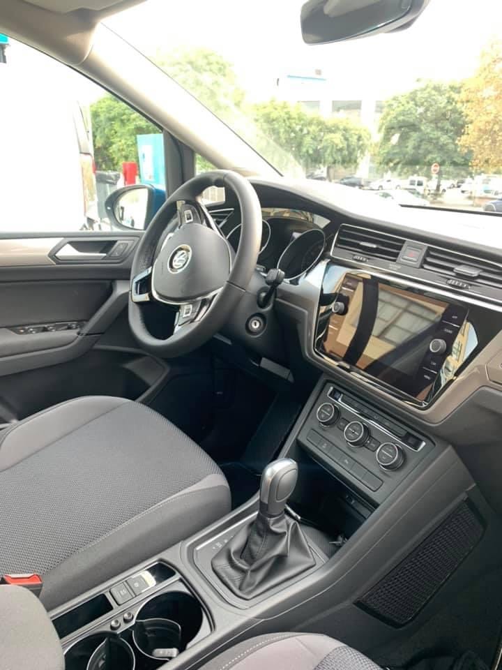 Volkswagen Touran con Aire acondicionado