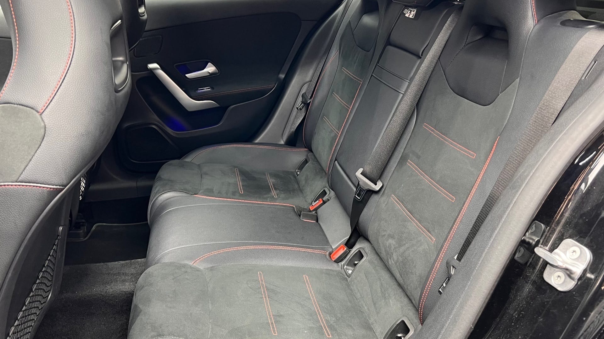 Mercedes-Benz Classe A 250 e avec Apple CarPlay