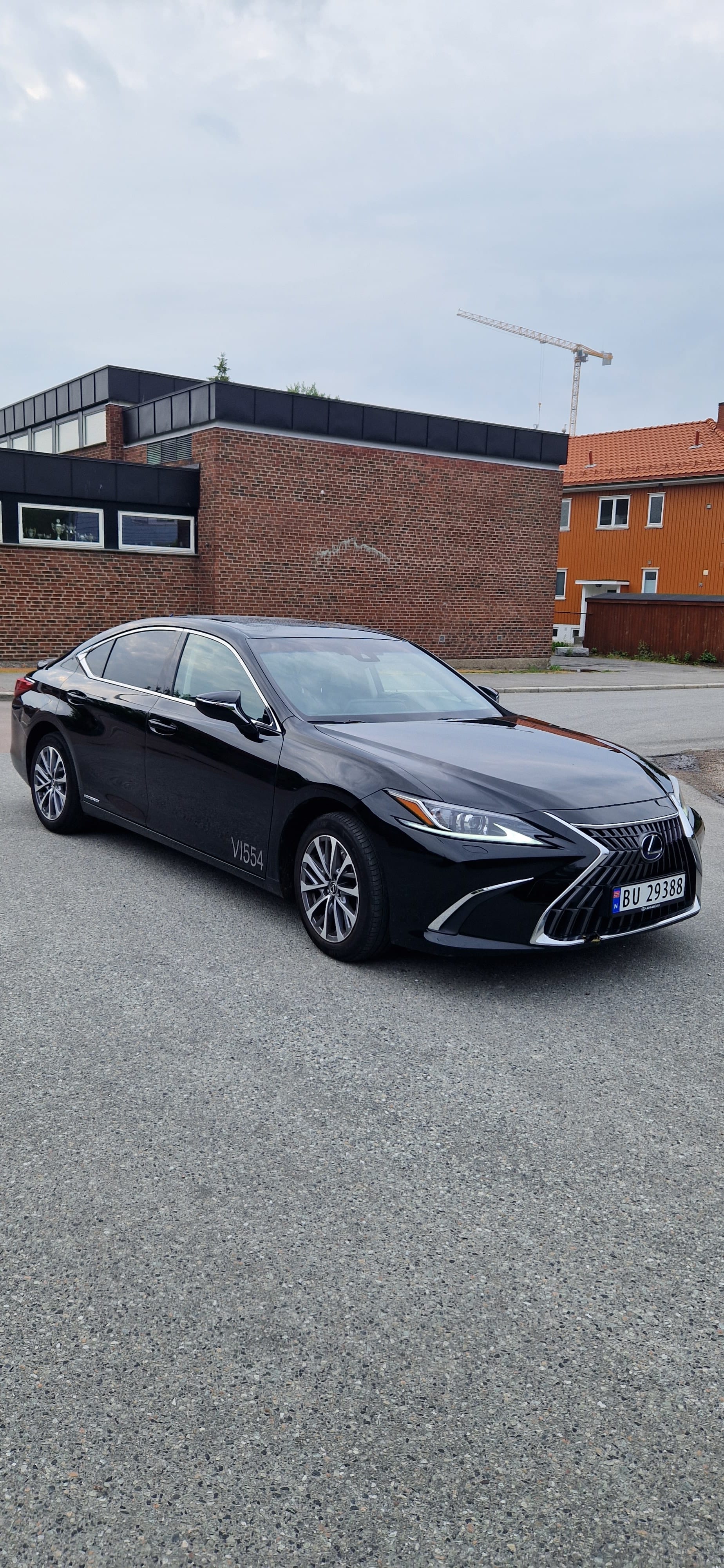 Lexus ES 300h, 2022, Blyfri 95 / Electric (hybrid), automatic
