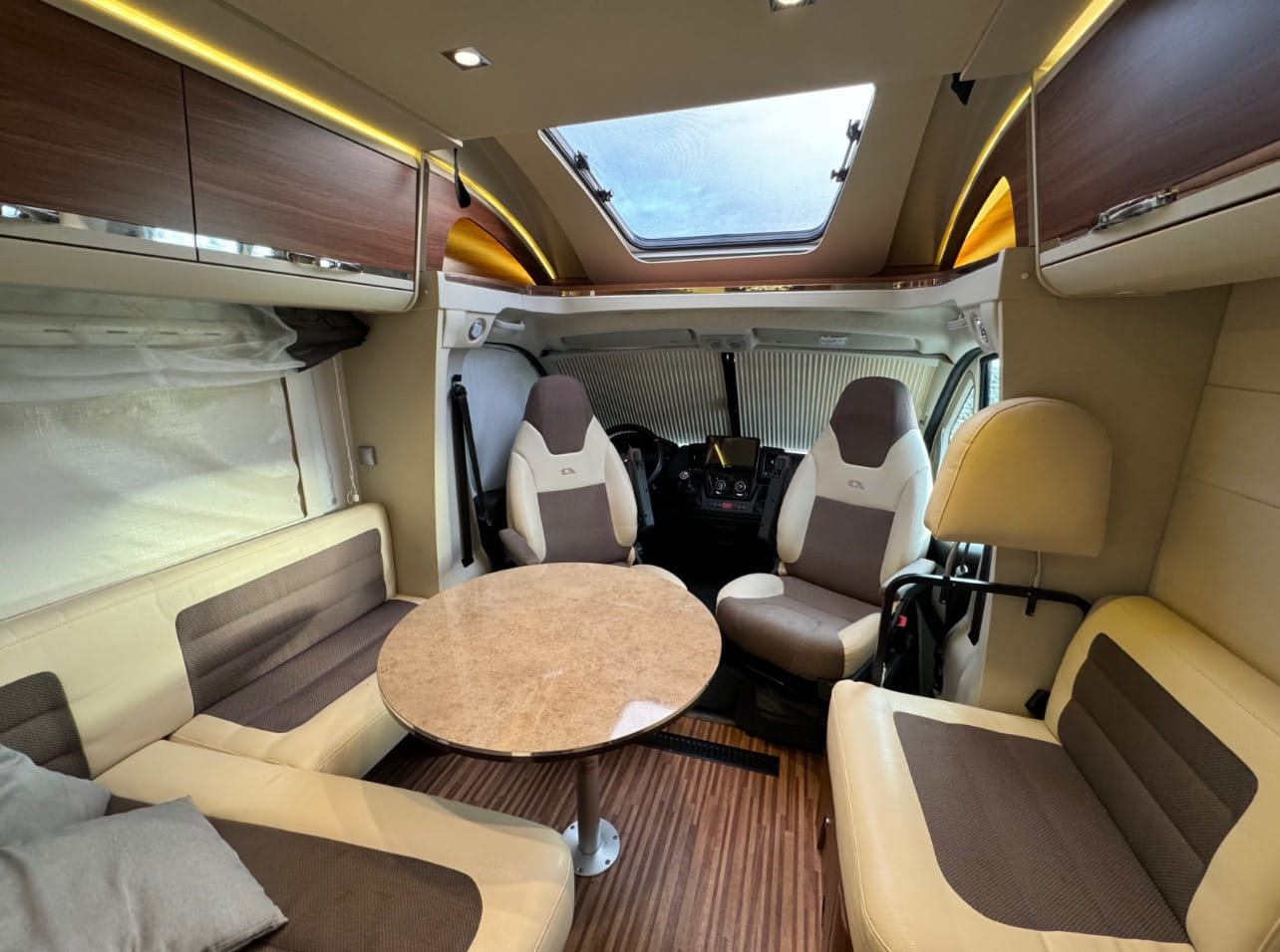 Adria Matrix 670SBC med Aircondition