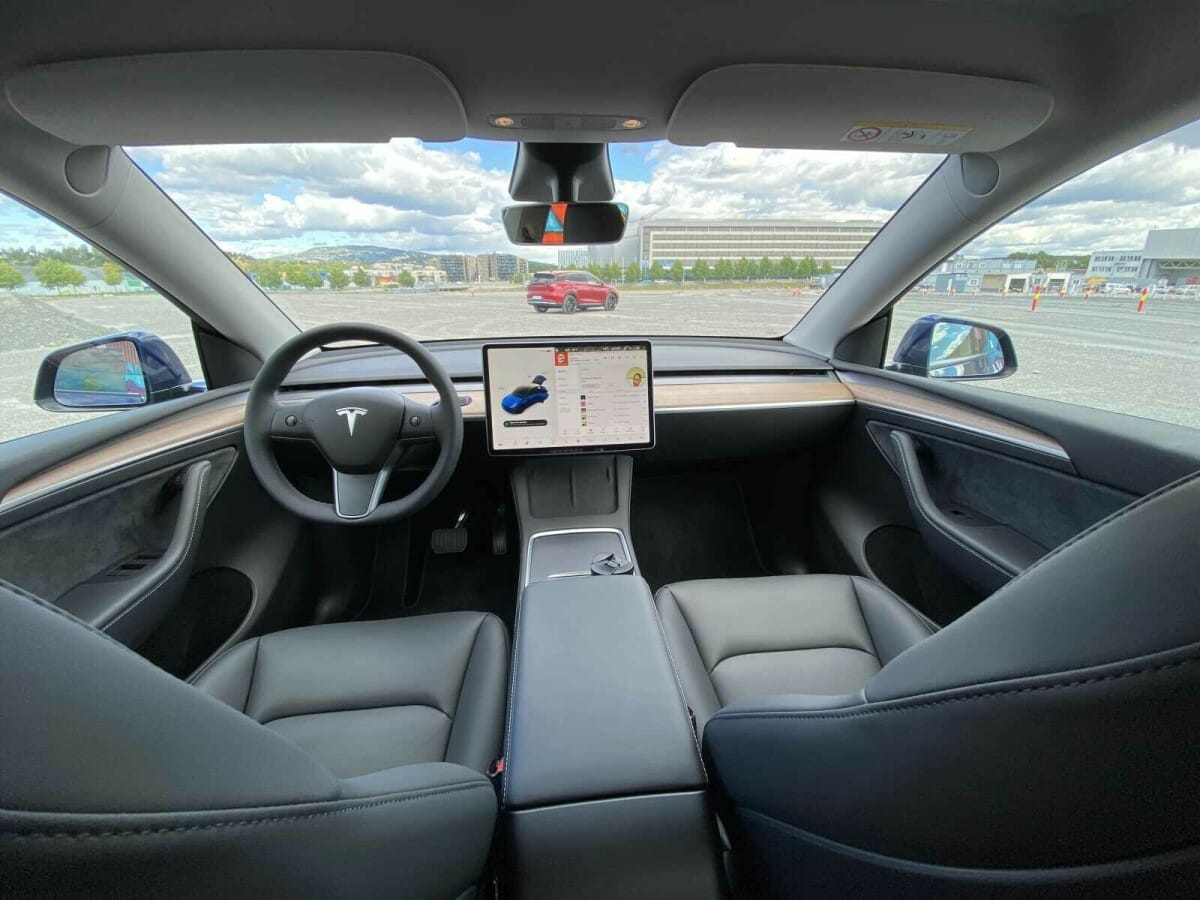 Tesla Model Y Long Range med Aircondition