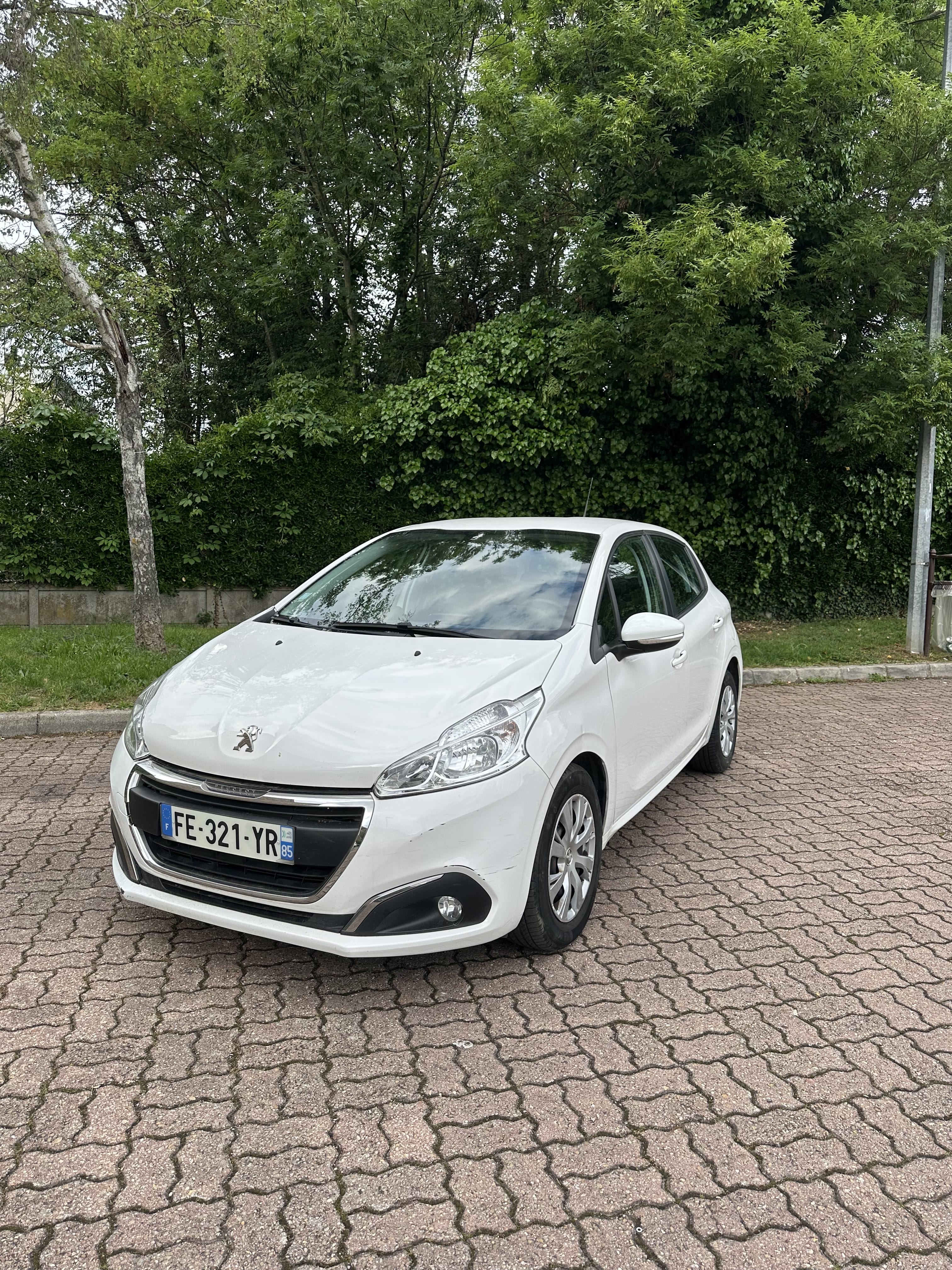 Peugeot 208, 2019, Diesel