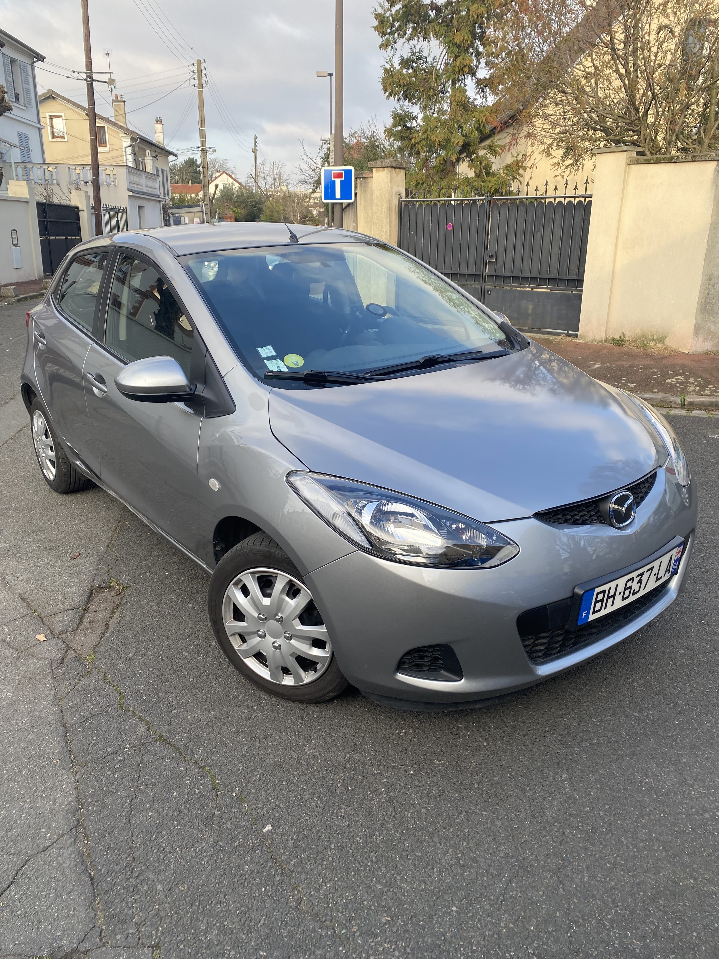 Mazda 2, 2011, Essence 95