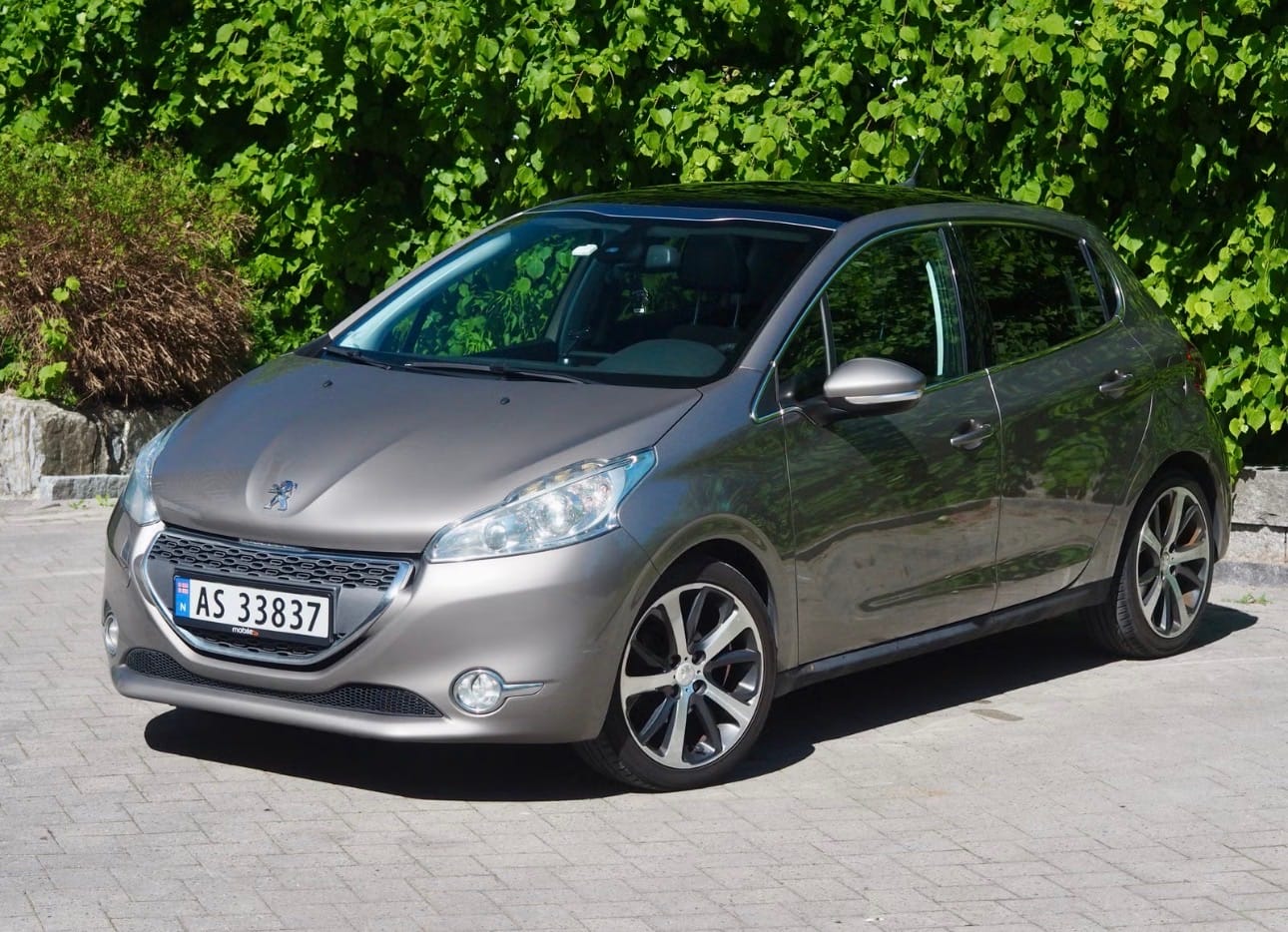 Peugeot 208, 2012, Diesel