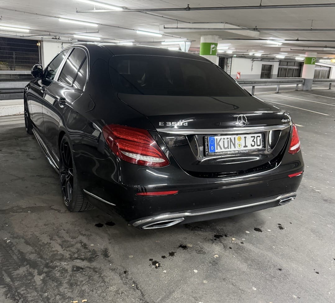 Mercedes-Benz E-Klasse E 350 4MATIC mit Rückfahrkamera