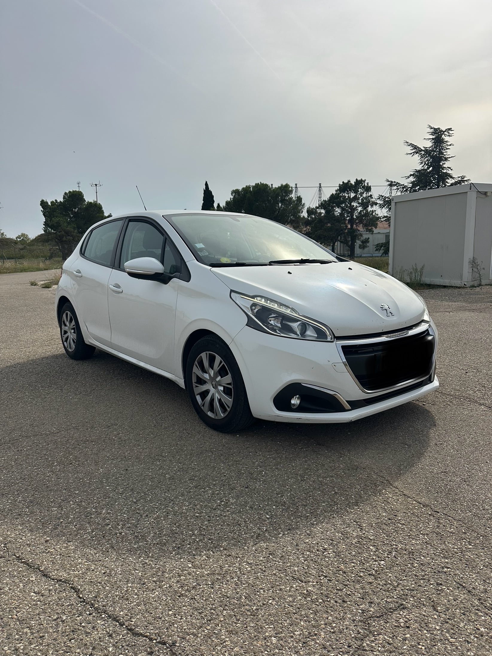 Peugeot 208 avec GPS