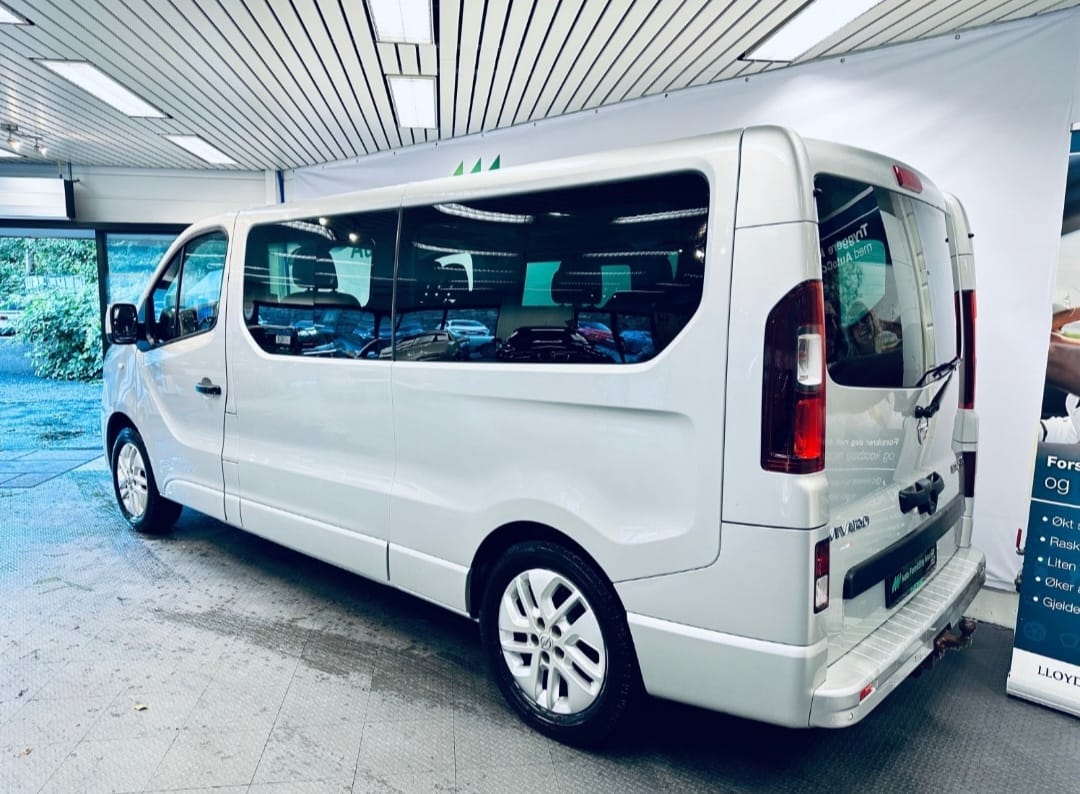 Opel Vivaro Minibuss met Airco