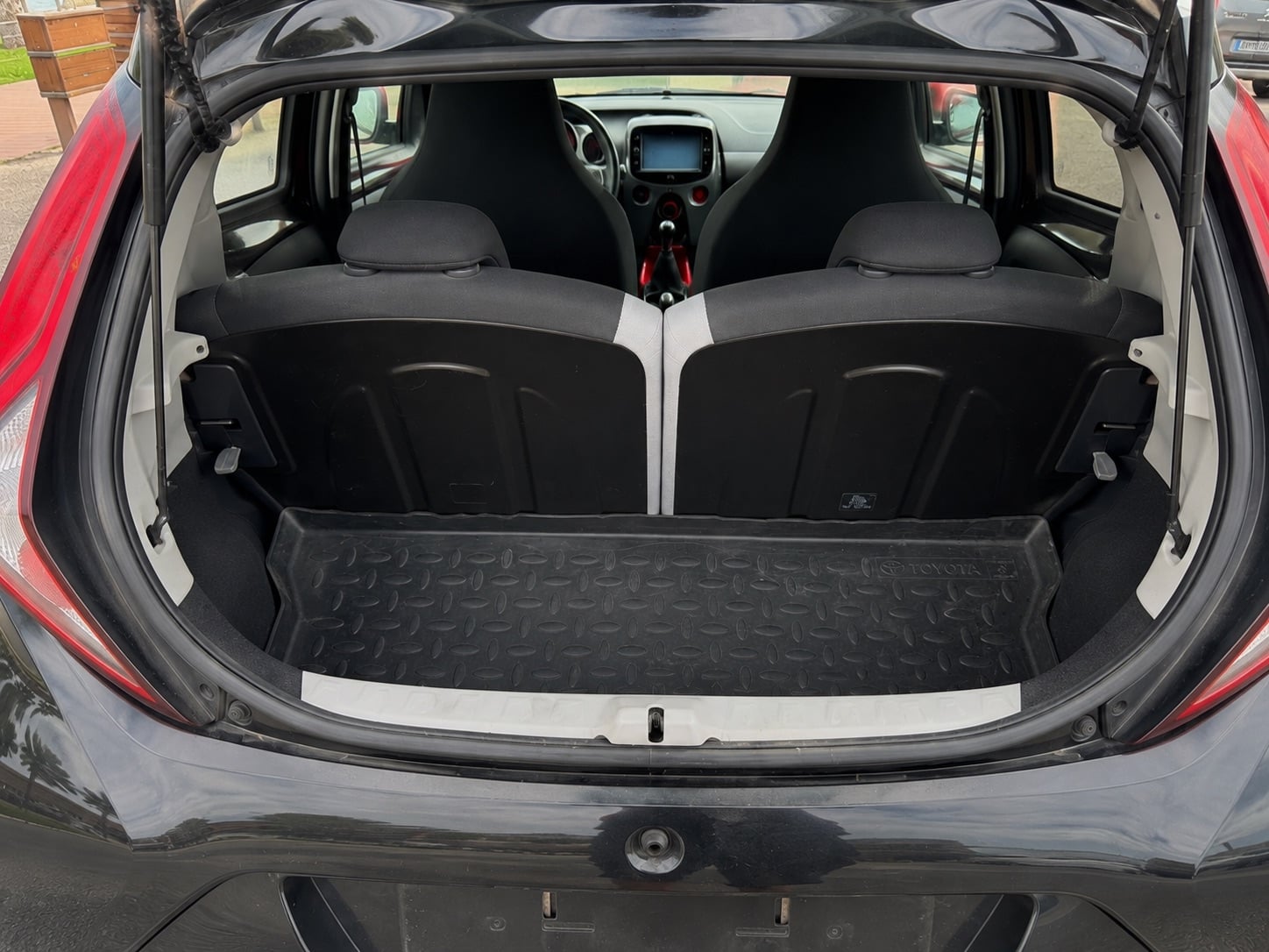 Toyota Aygo II X-PLAY 1.0 VVT-i avec Audio Bluetooth