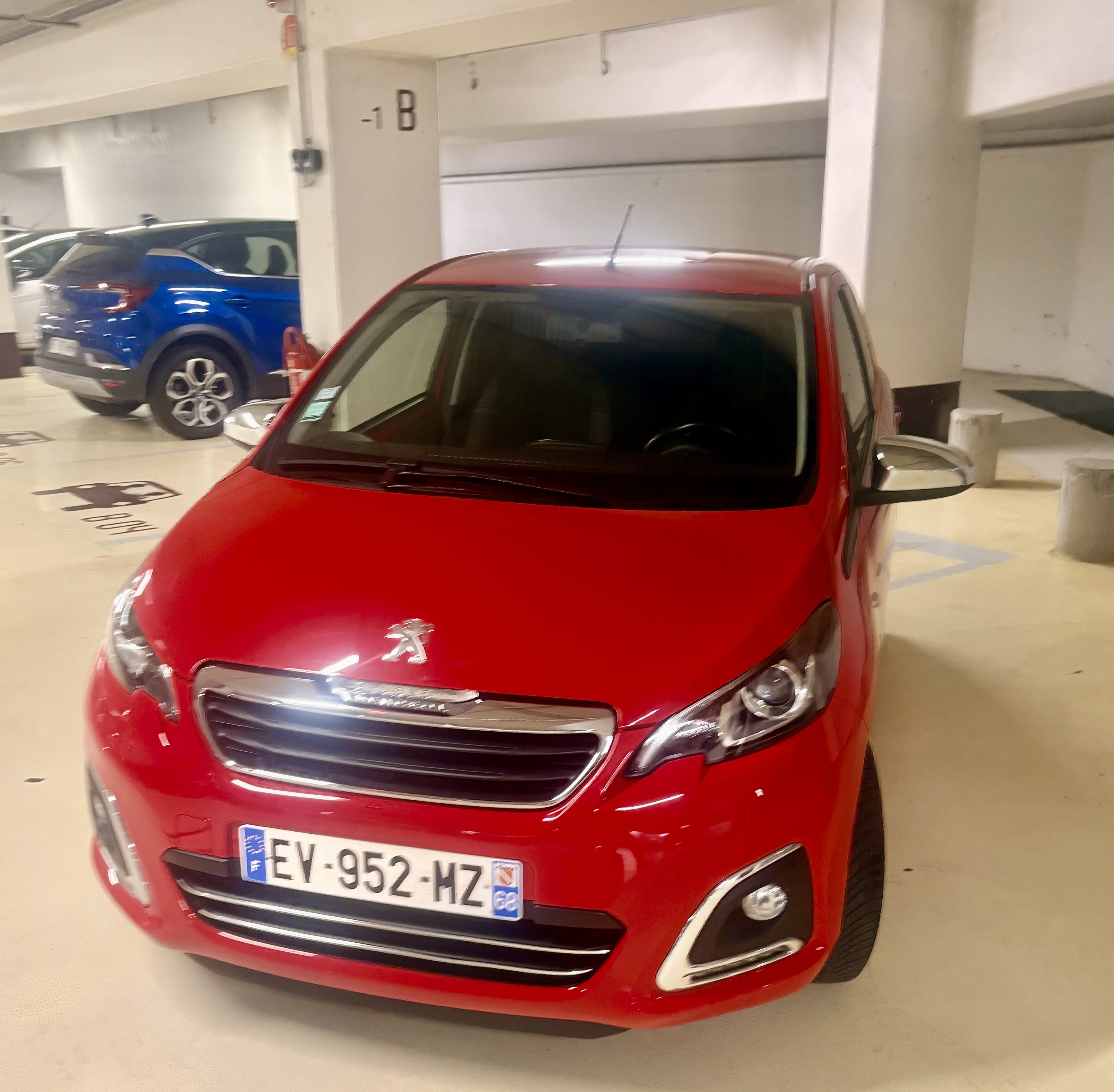 Peugeot 108 - Vignette Suisse