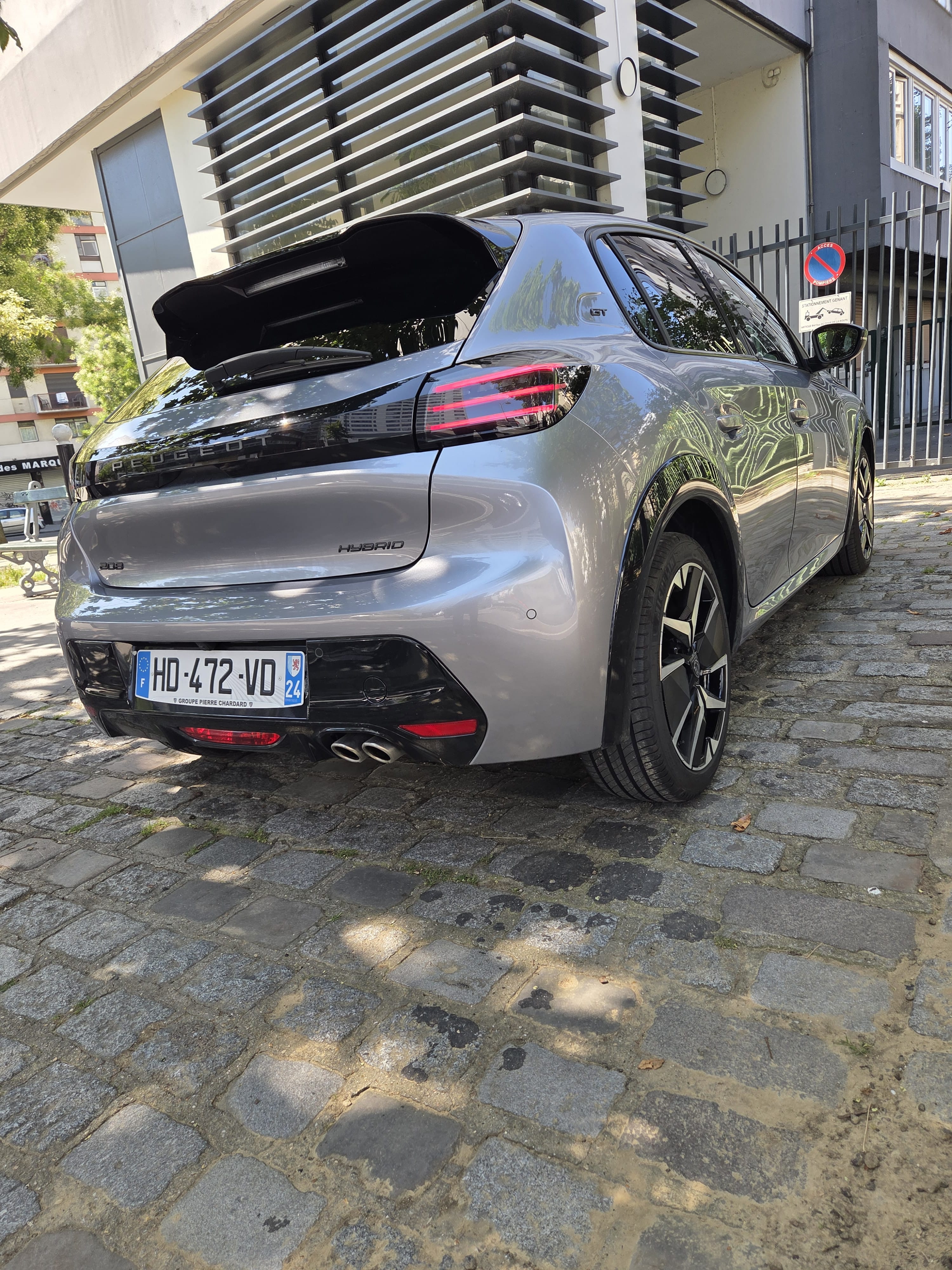 Peugeot 208 avec GPS