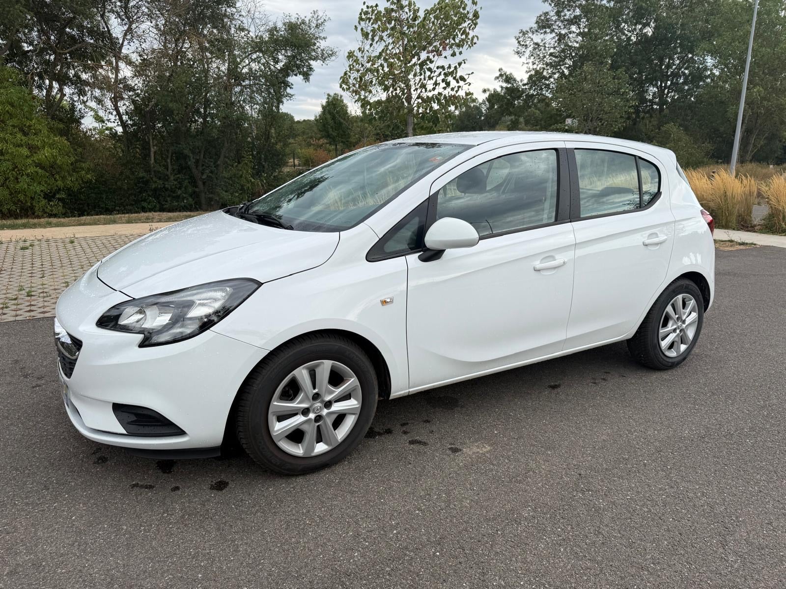 Opel Corsa-E avec Climatisation