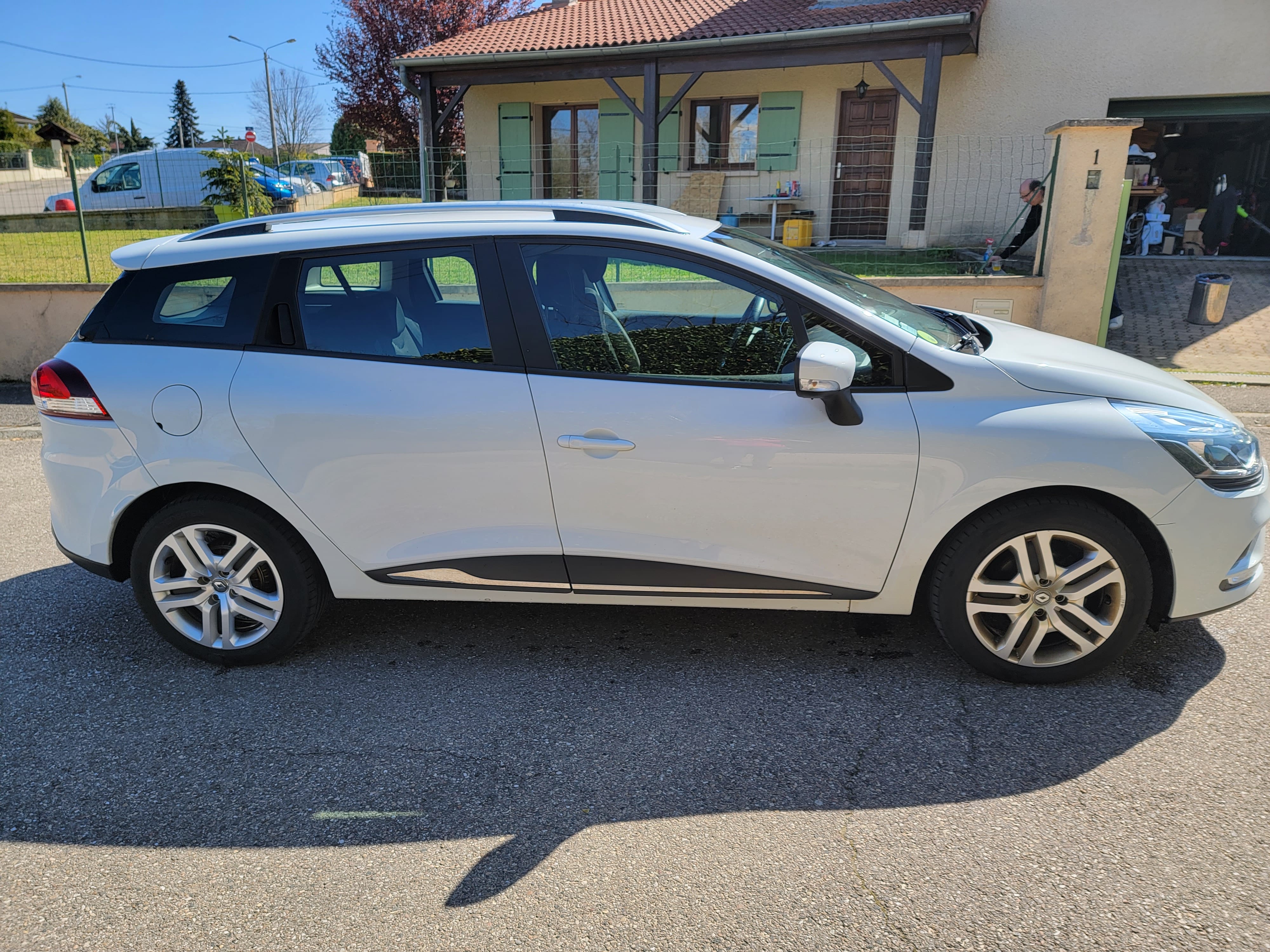 Renault Clio avec Climatisation
