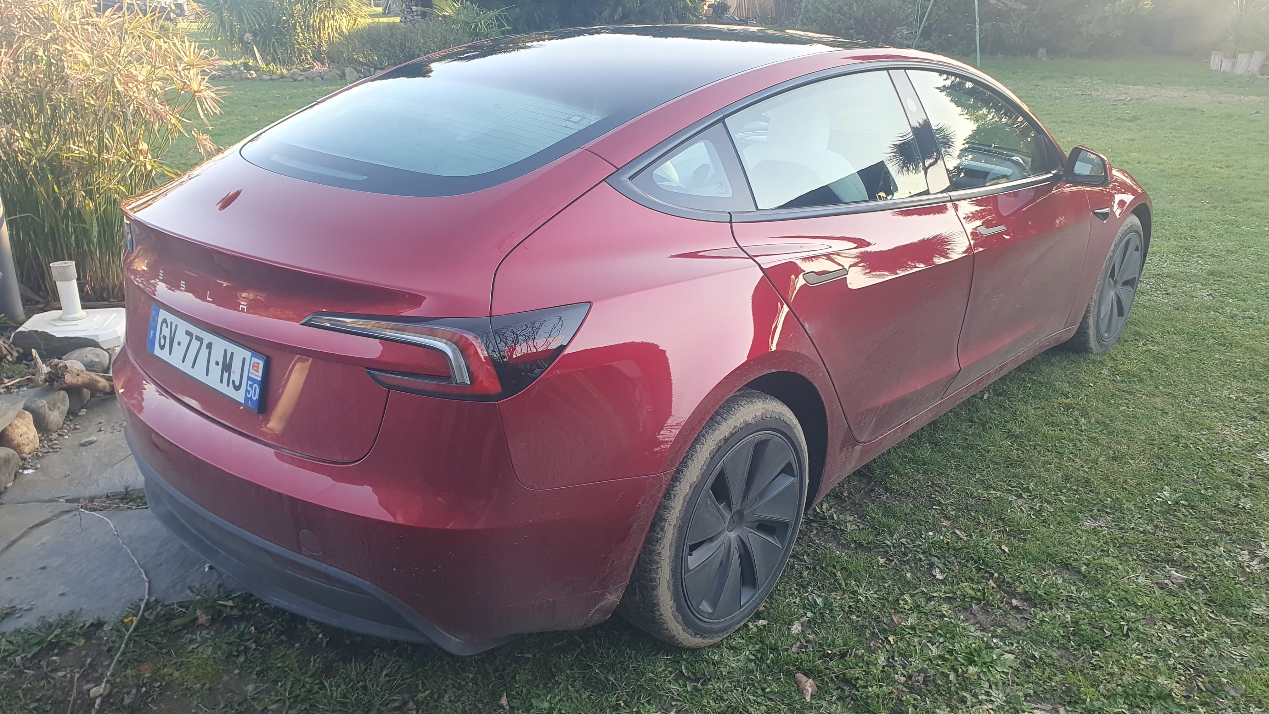 Tesla Model 3 avec GPS