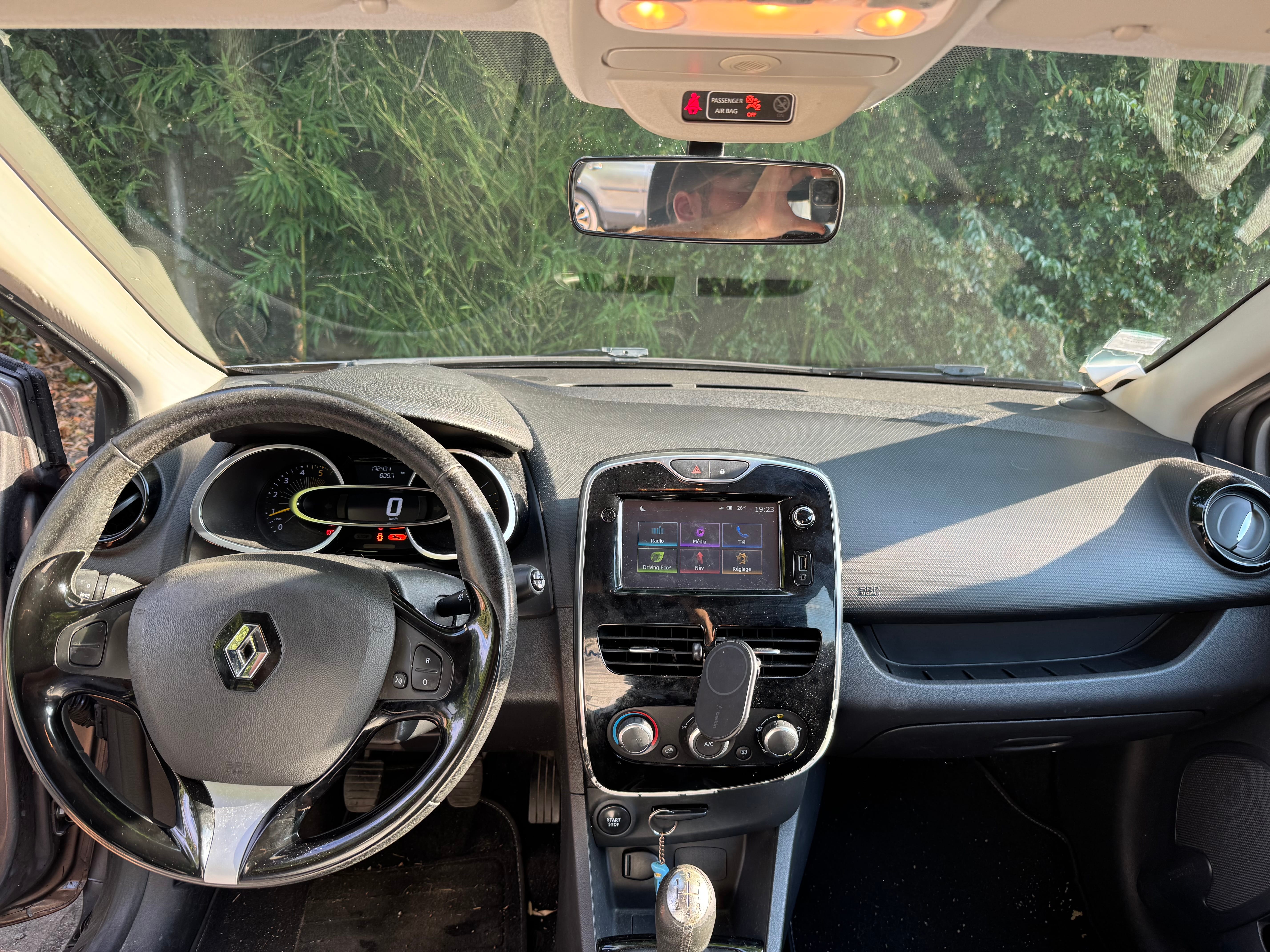 Renault Clio 4 1.5 dCi avec Régulateur de vitesse