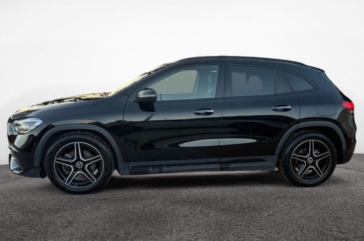 Mercedes-Benz Classe GLA  AMG Line Full options avec Climatisation