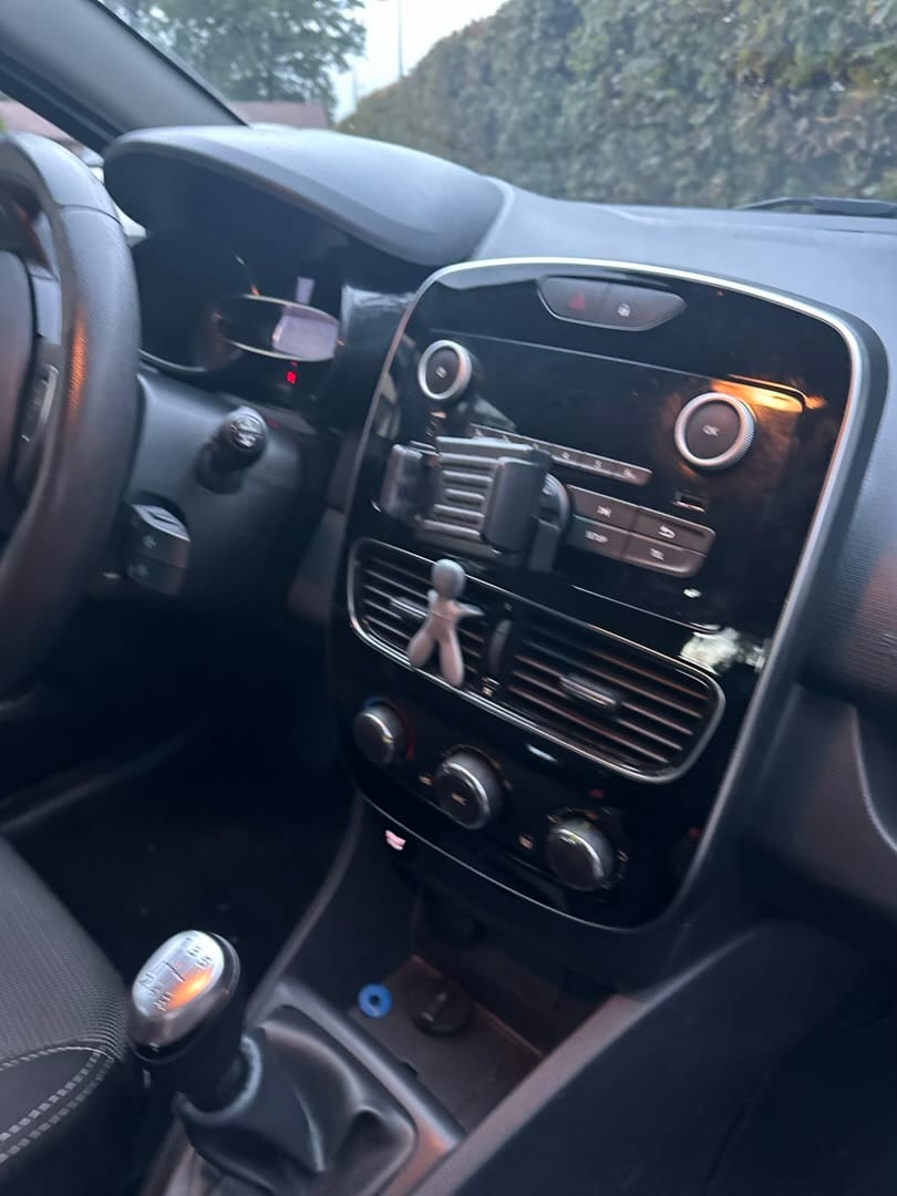 Renault Clio avec Pneus neige