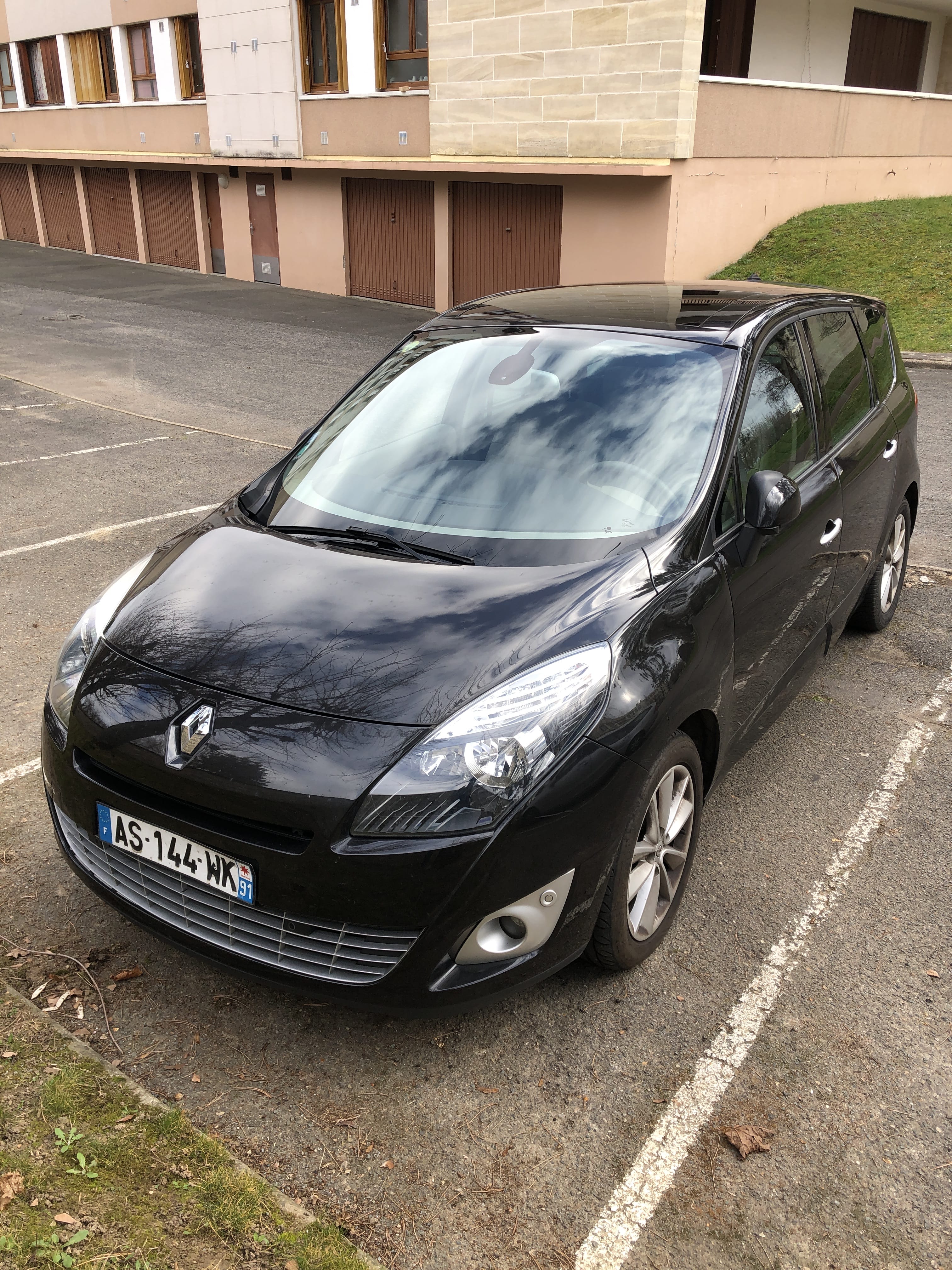 Renault Grand Scenic 2.0 diesel, 2010, Diesel, automatique