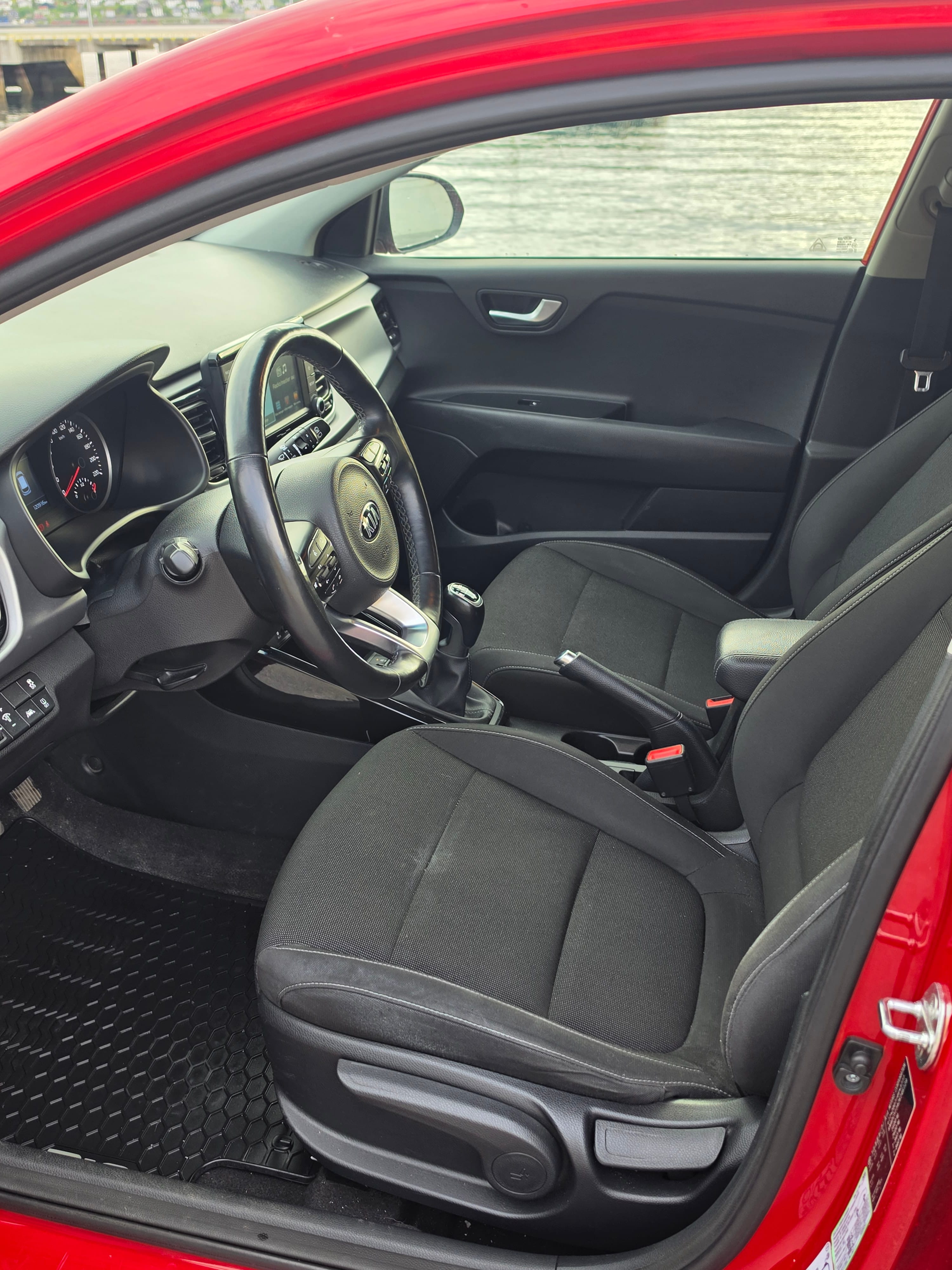 Kia Rio with Cruise control