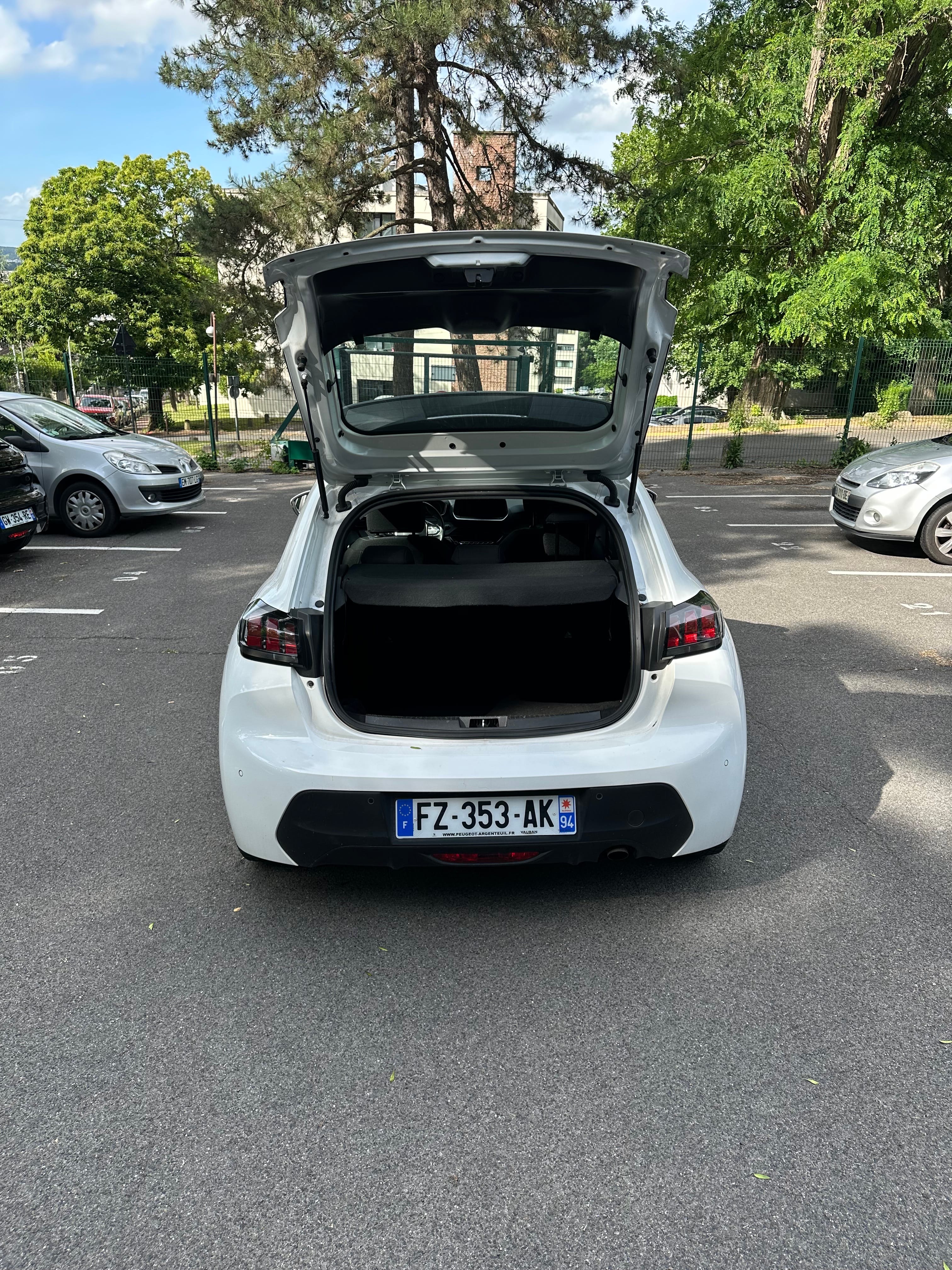 Peugeot 208 avec Régulateur de vitesse