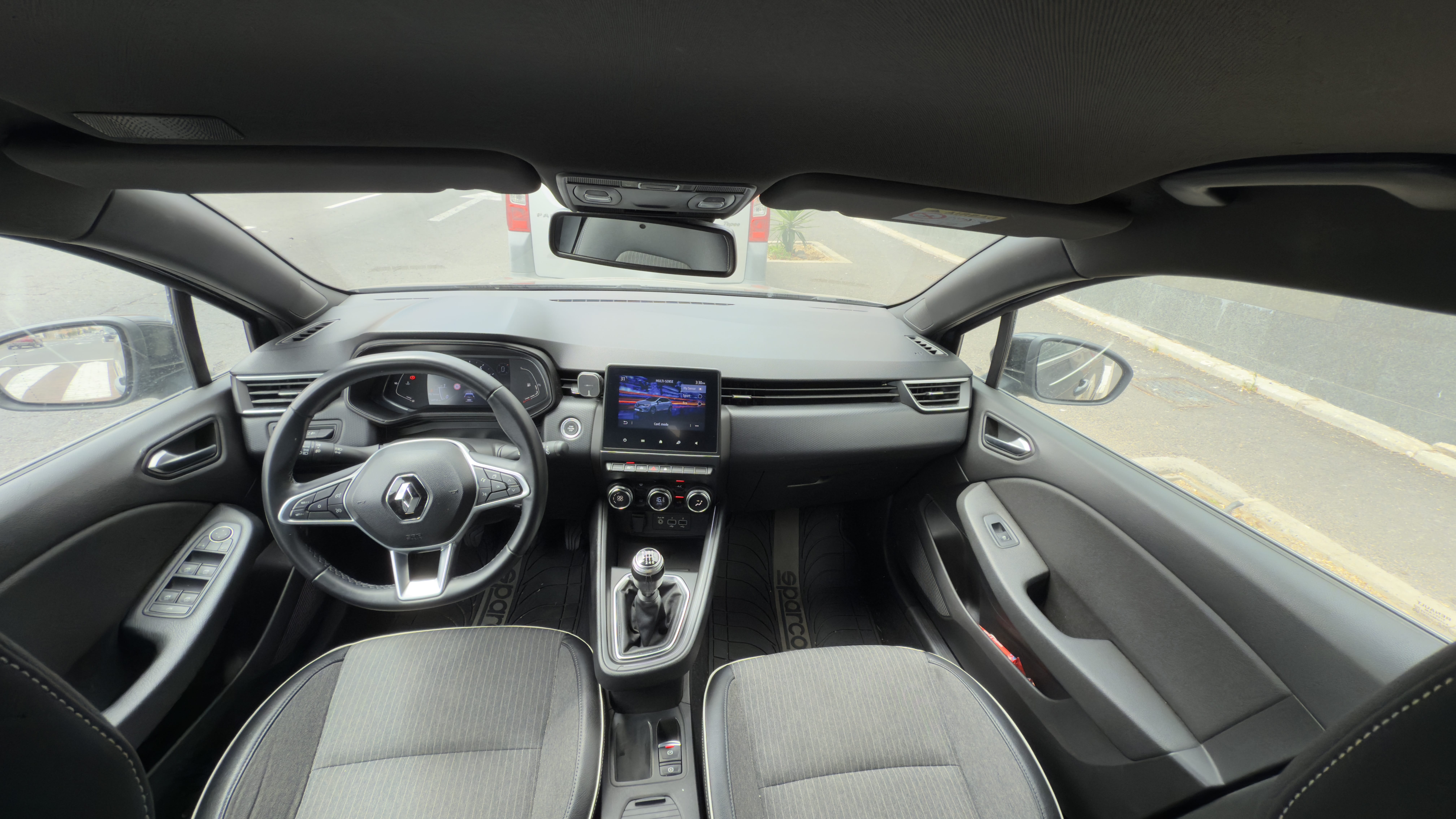 Renault Clio con Control de velocidad