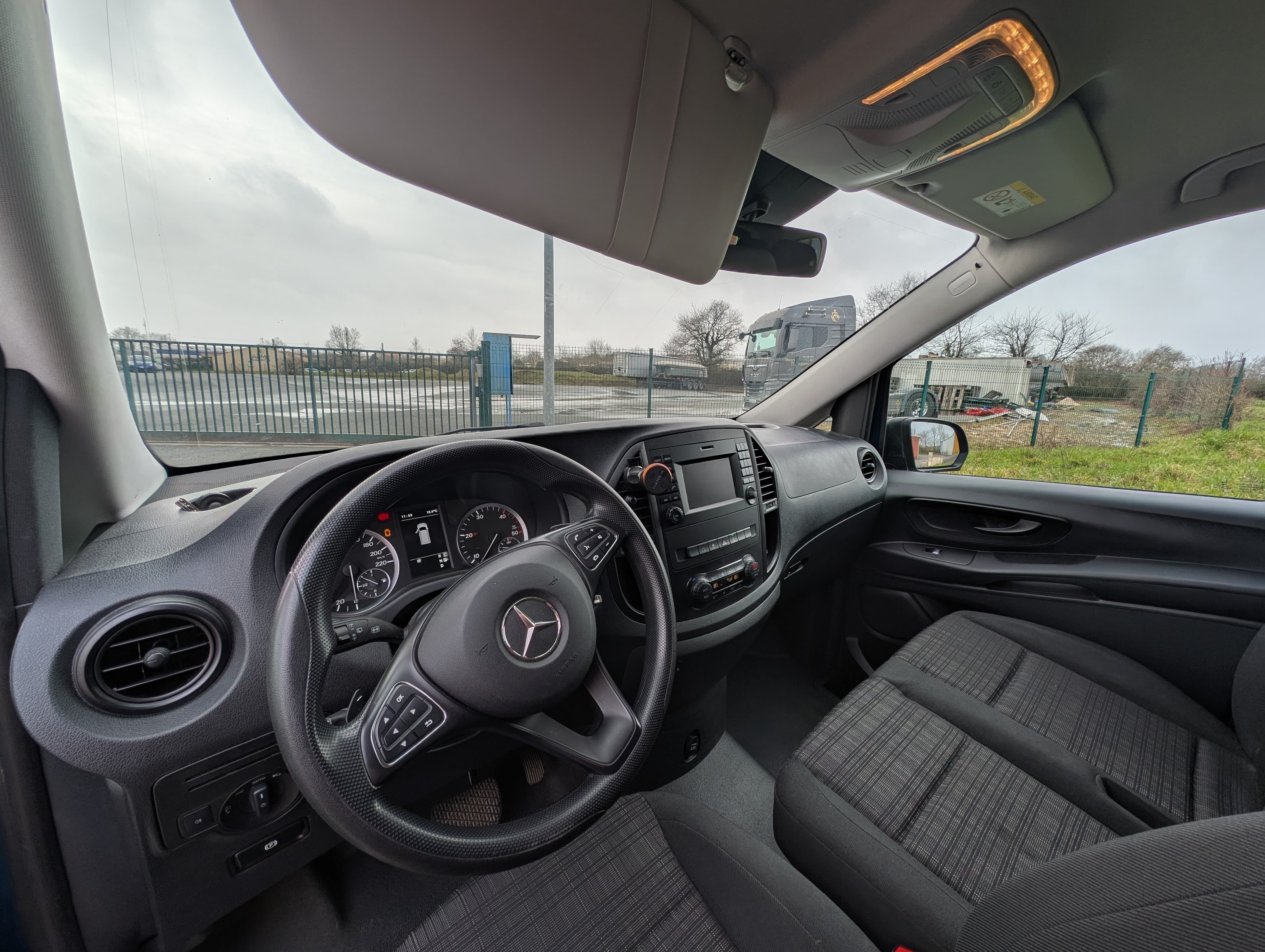 Mercedes-Benz Vito Tourer avec GPS