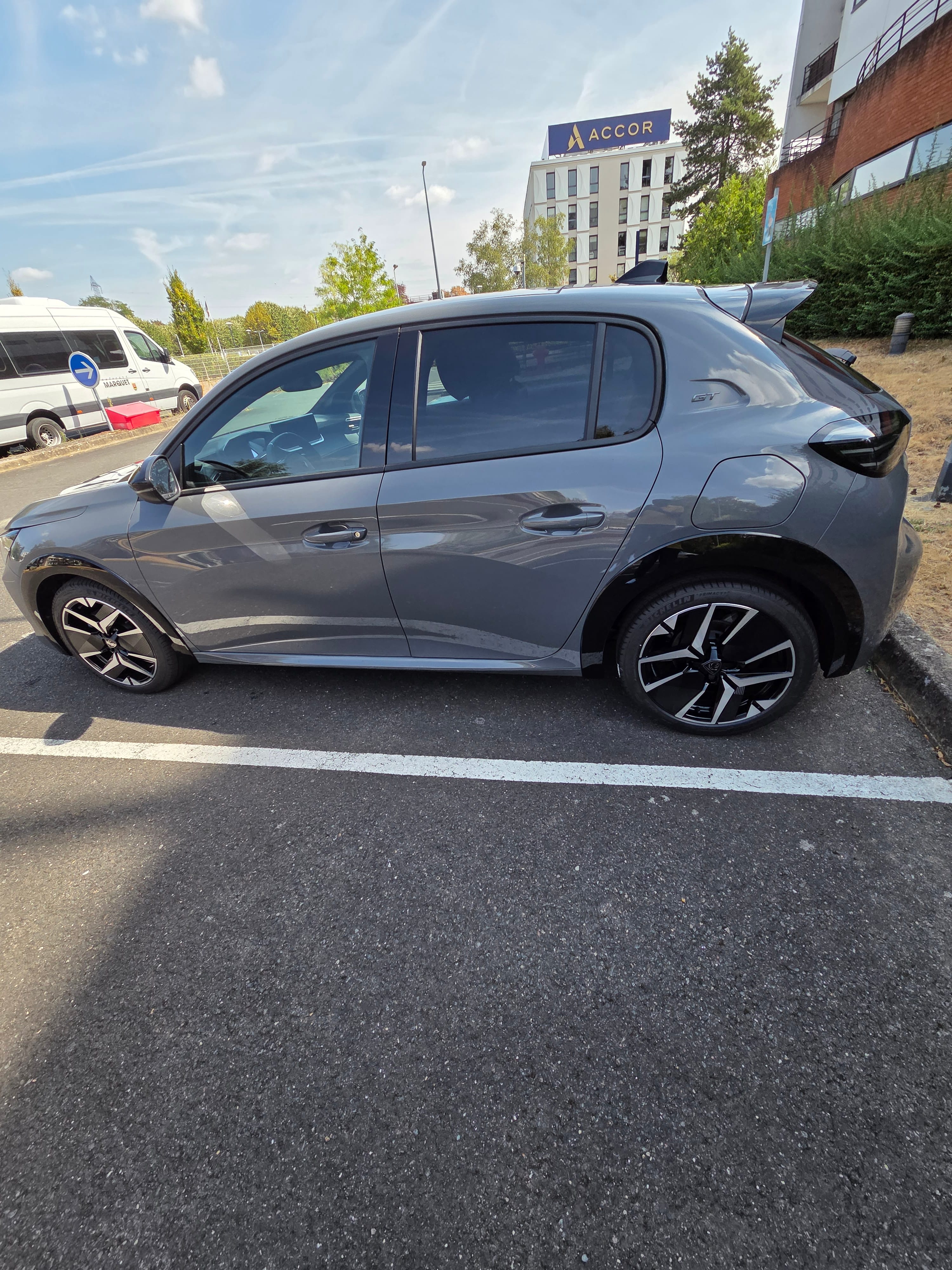 Peugeot 208 avec Climatisation