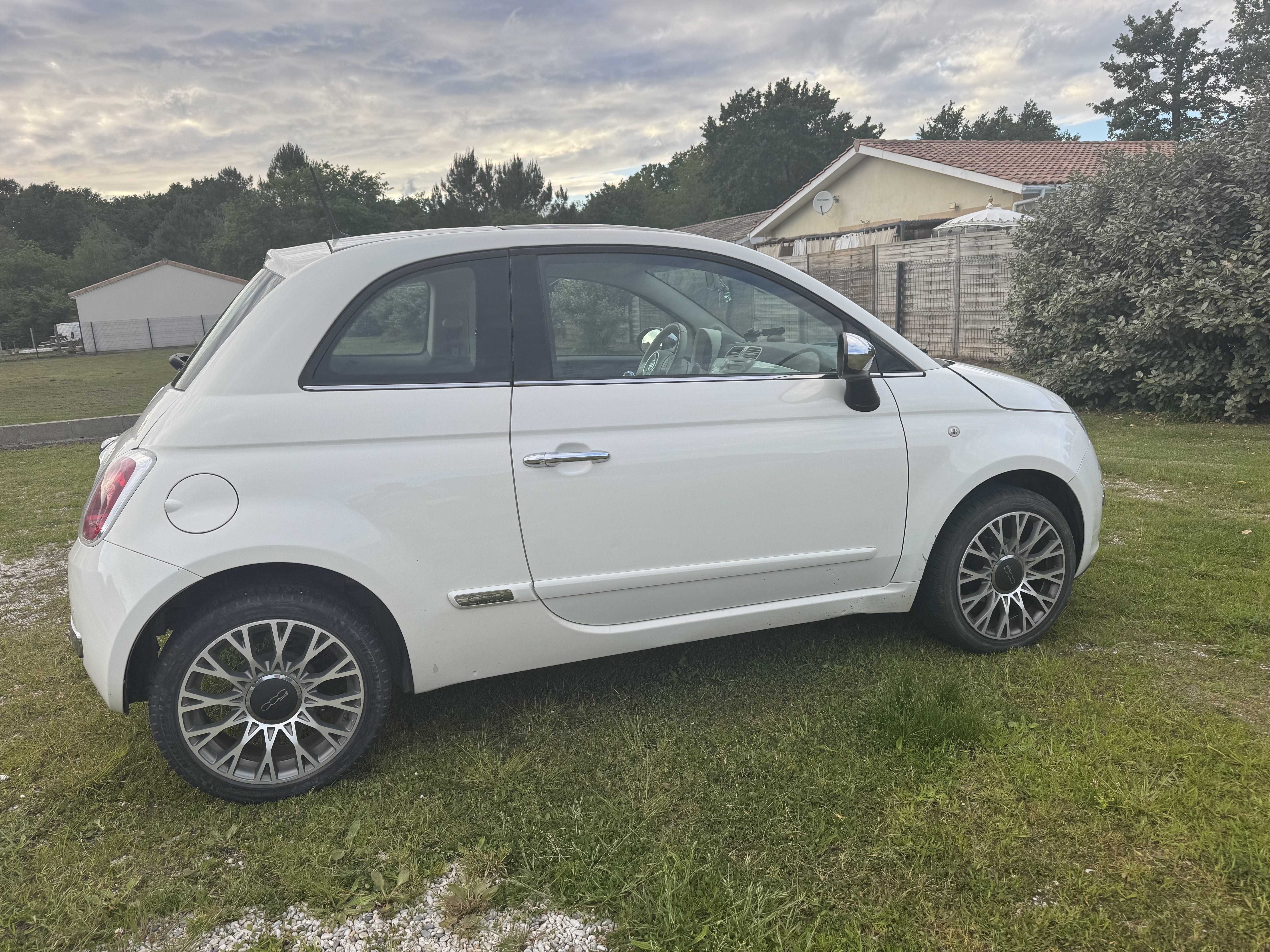 Fiat 500 Lounge mit Klimaanlage