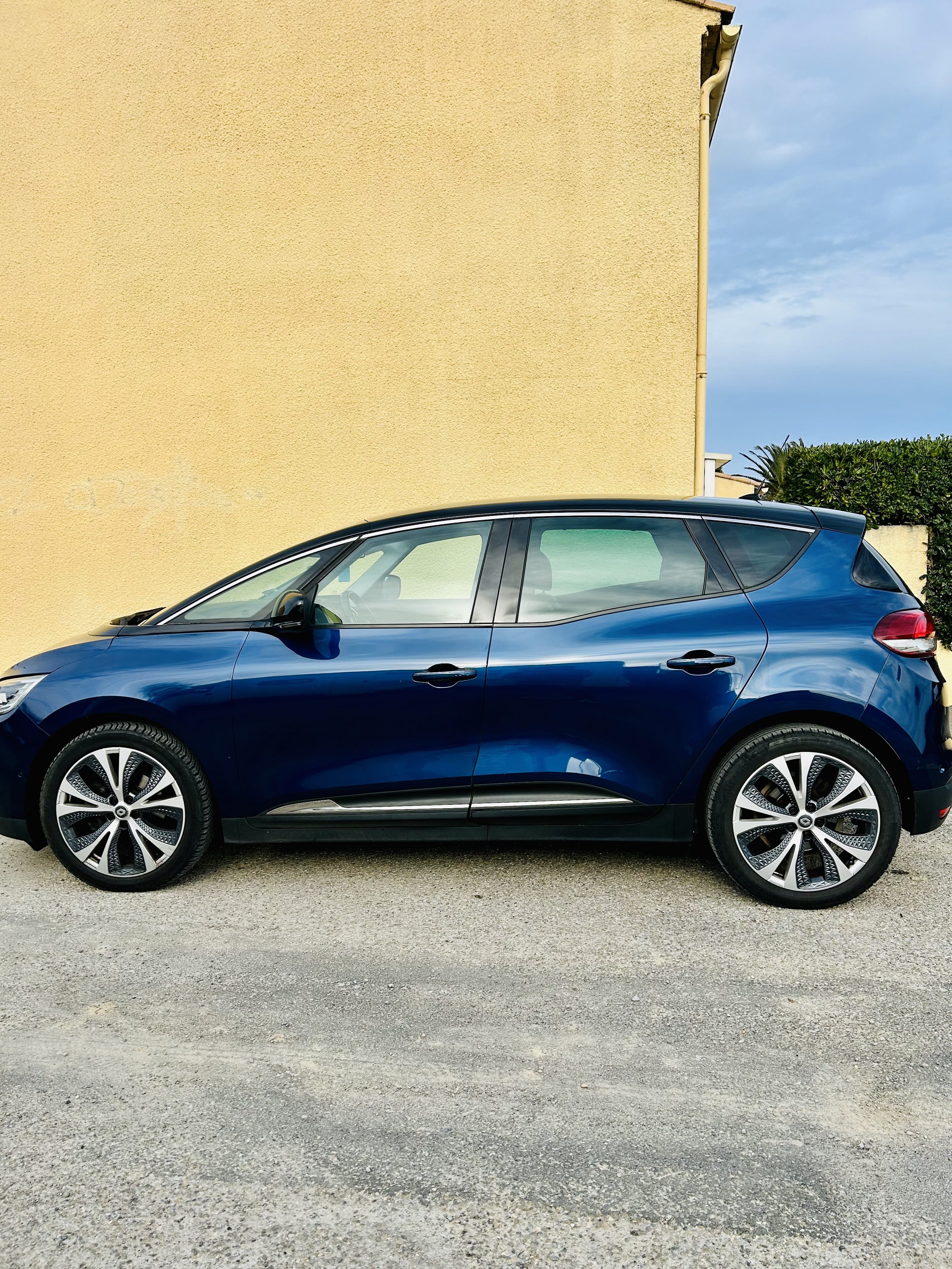 Renault Scenic avec Climatisation