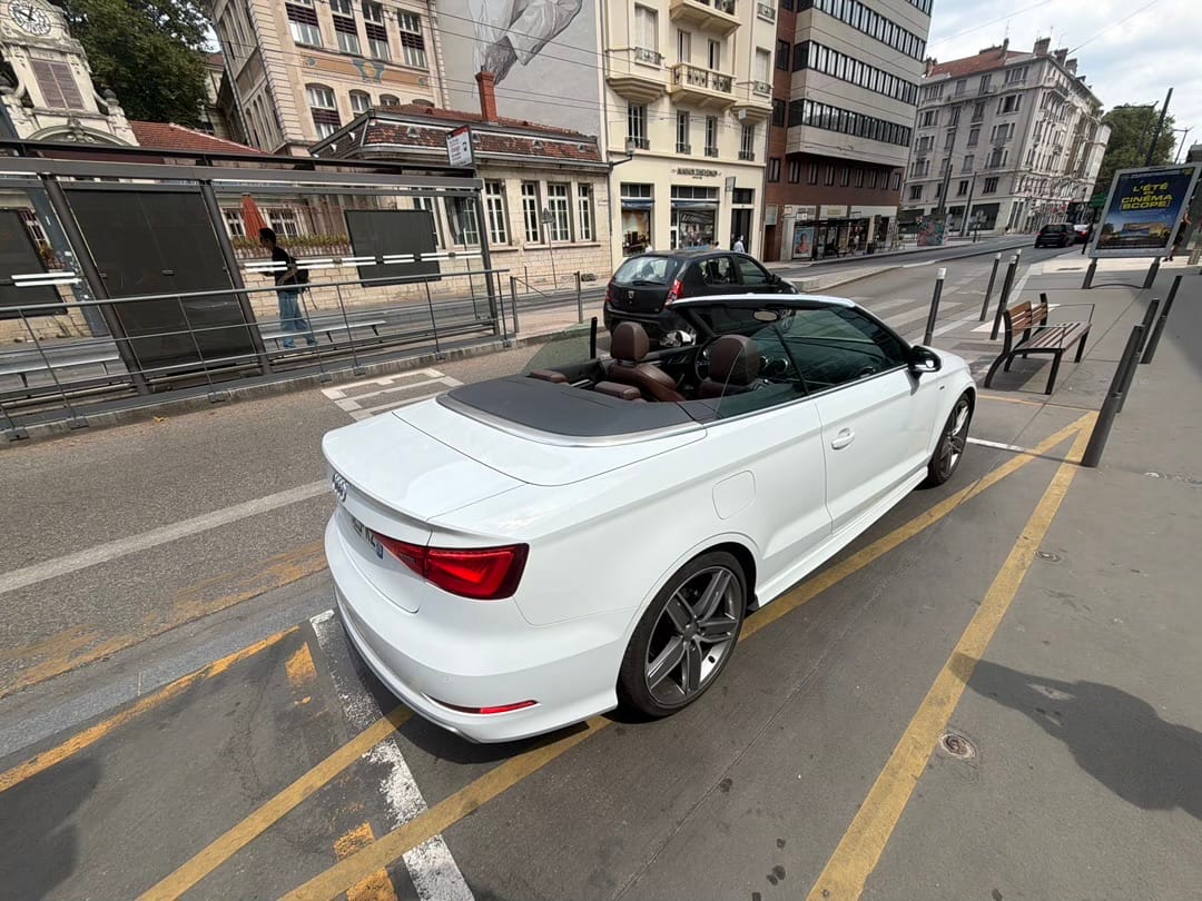Audi A3 Cabriolet avec Climatisation