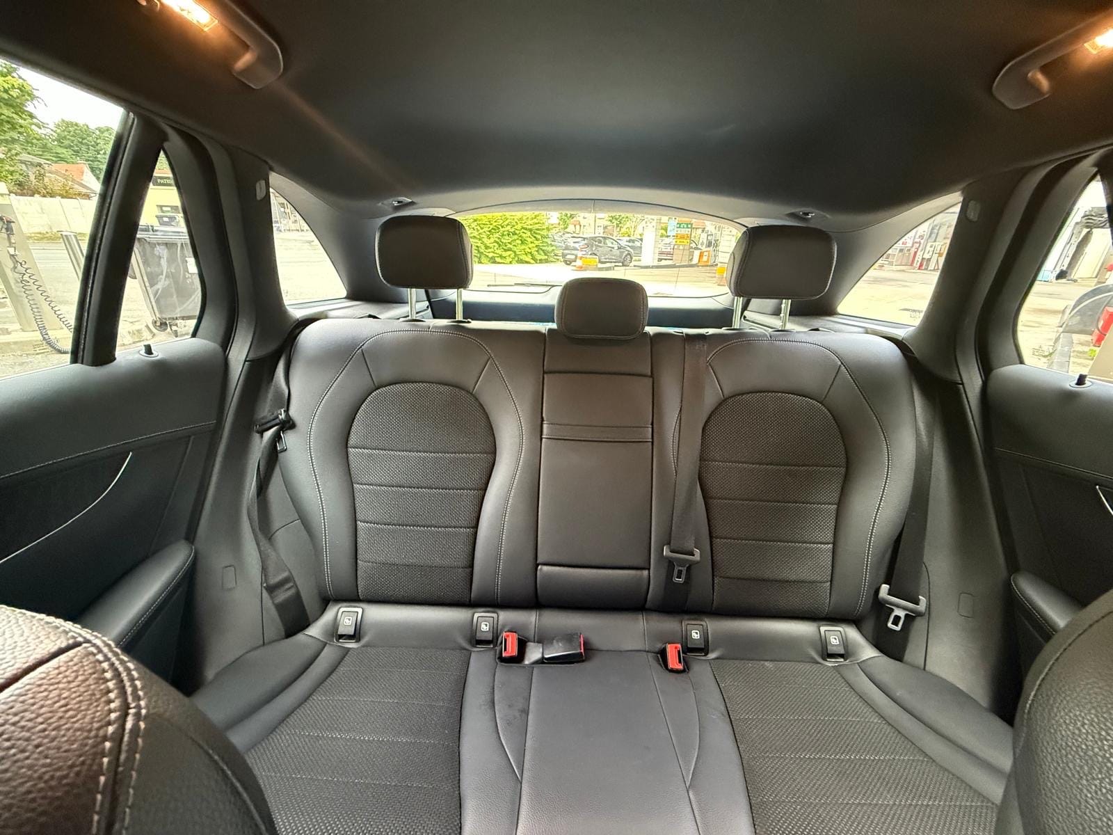 Mercedes-Benz GLC 220 d 4MATIC avec Quatre roues motrices