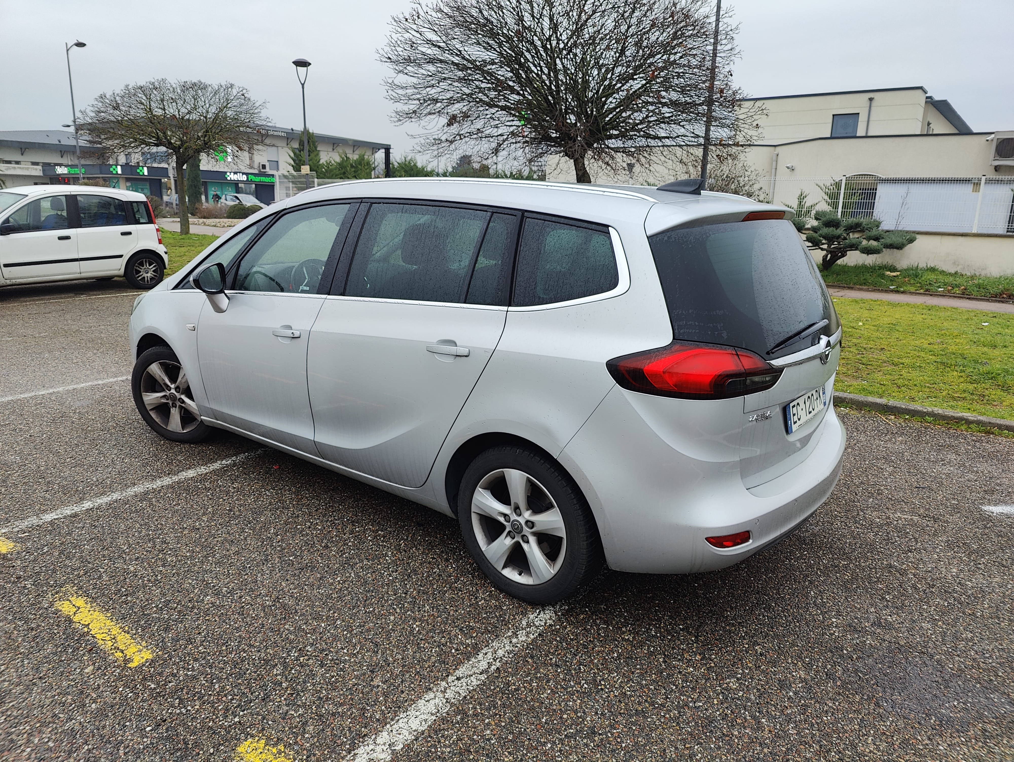 Opel Zafira Tourer 7 places avec Climatisation