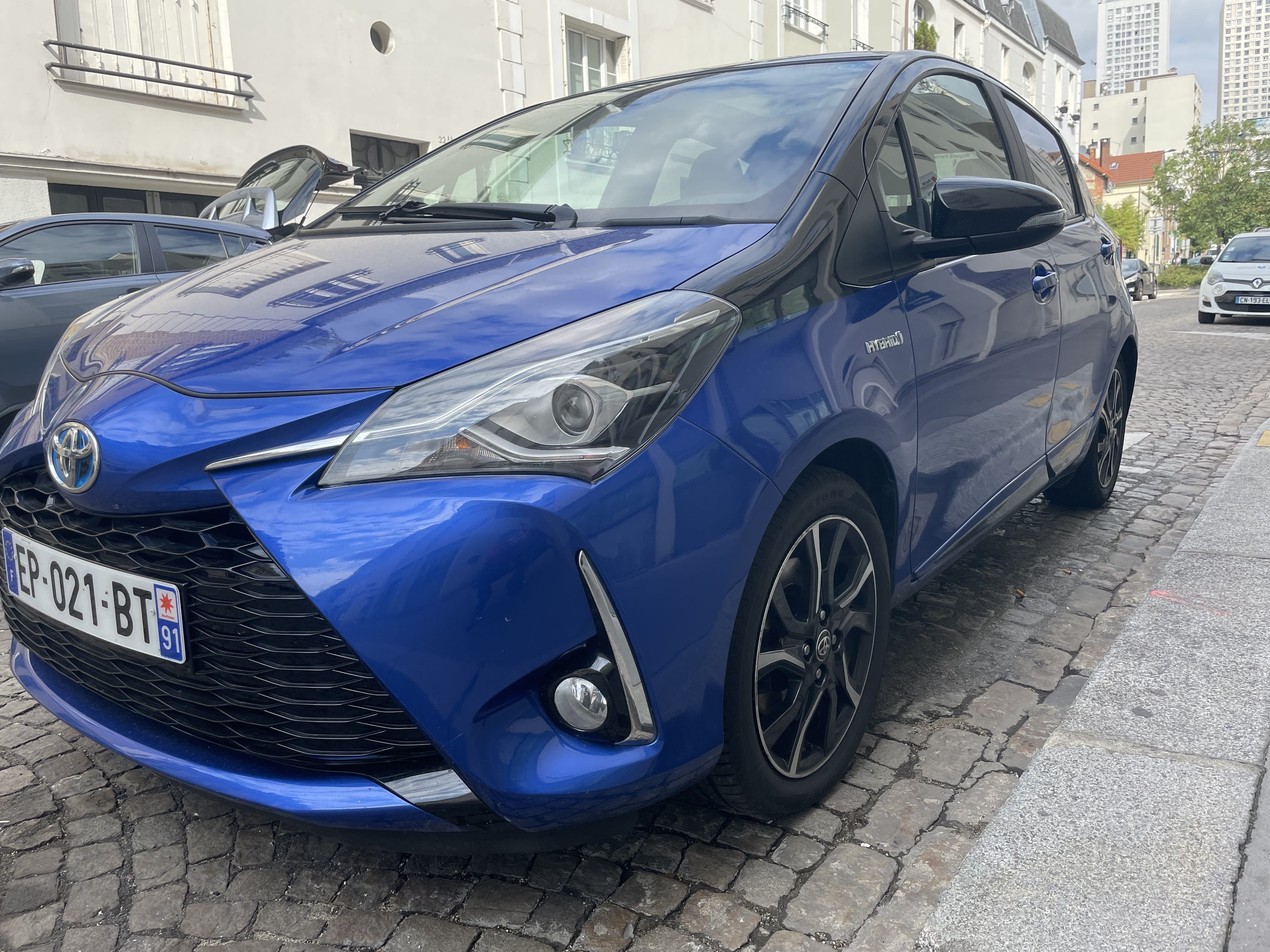 Toyota Yaris Hybride, 2017, Essence 95, automatique