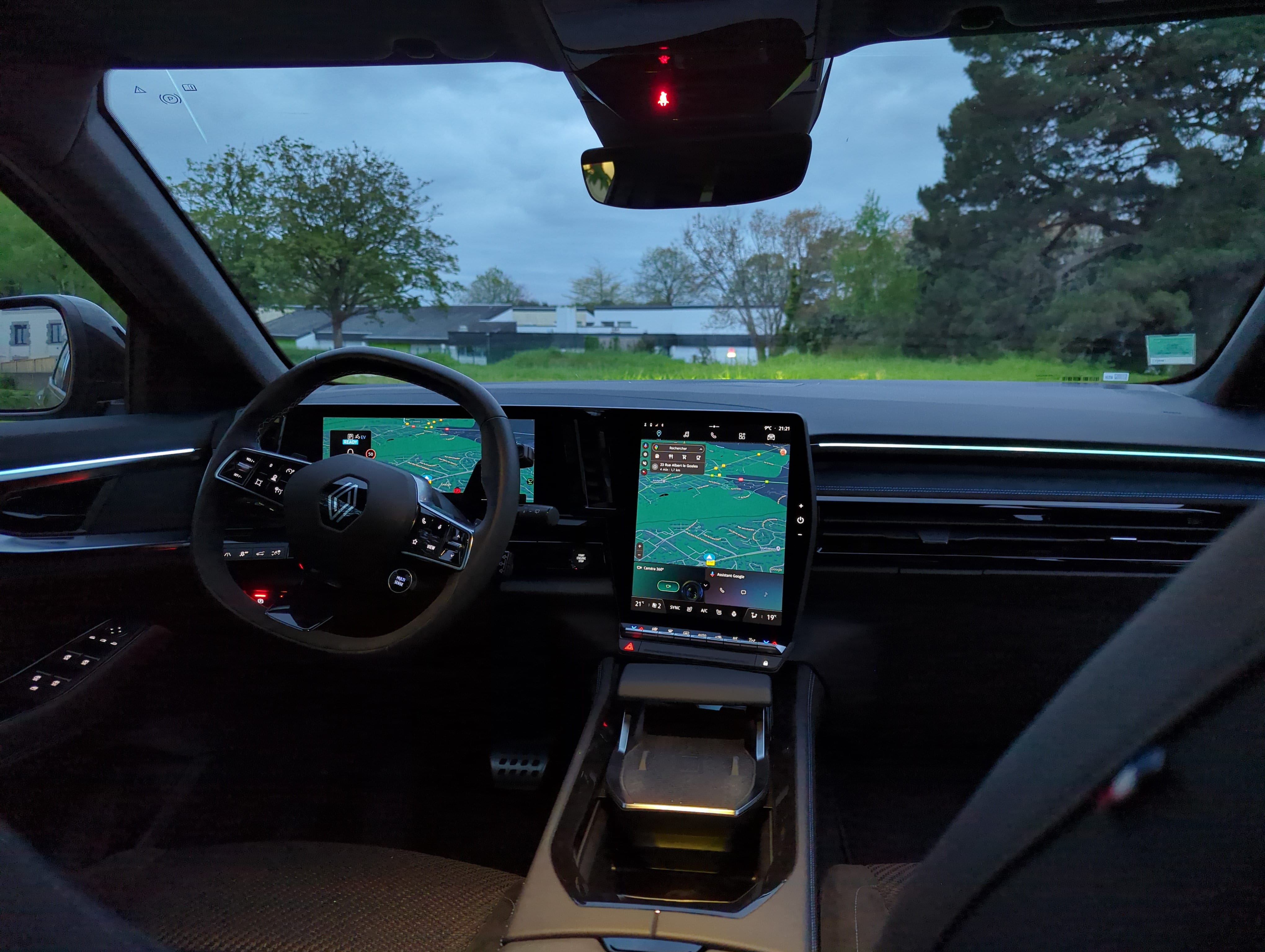 Renault Austral E-Tech full hybrid avec Siège bébé