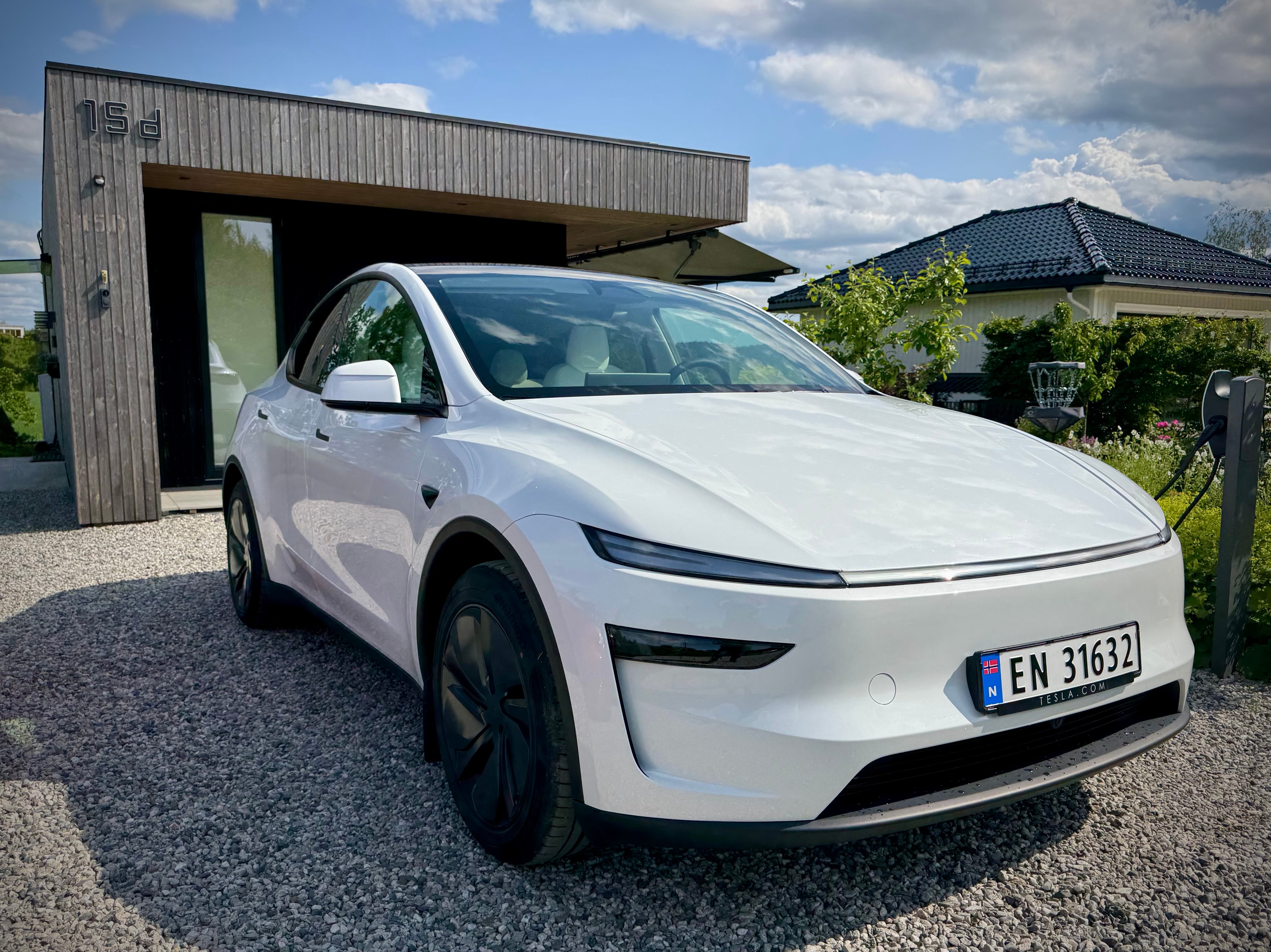 Tesla Model Y Long Range, 2025, Elektrisk, automatisk