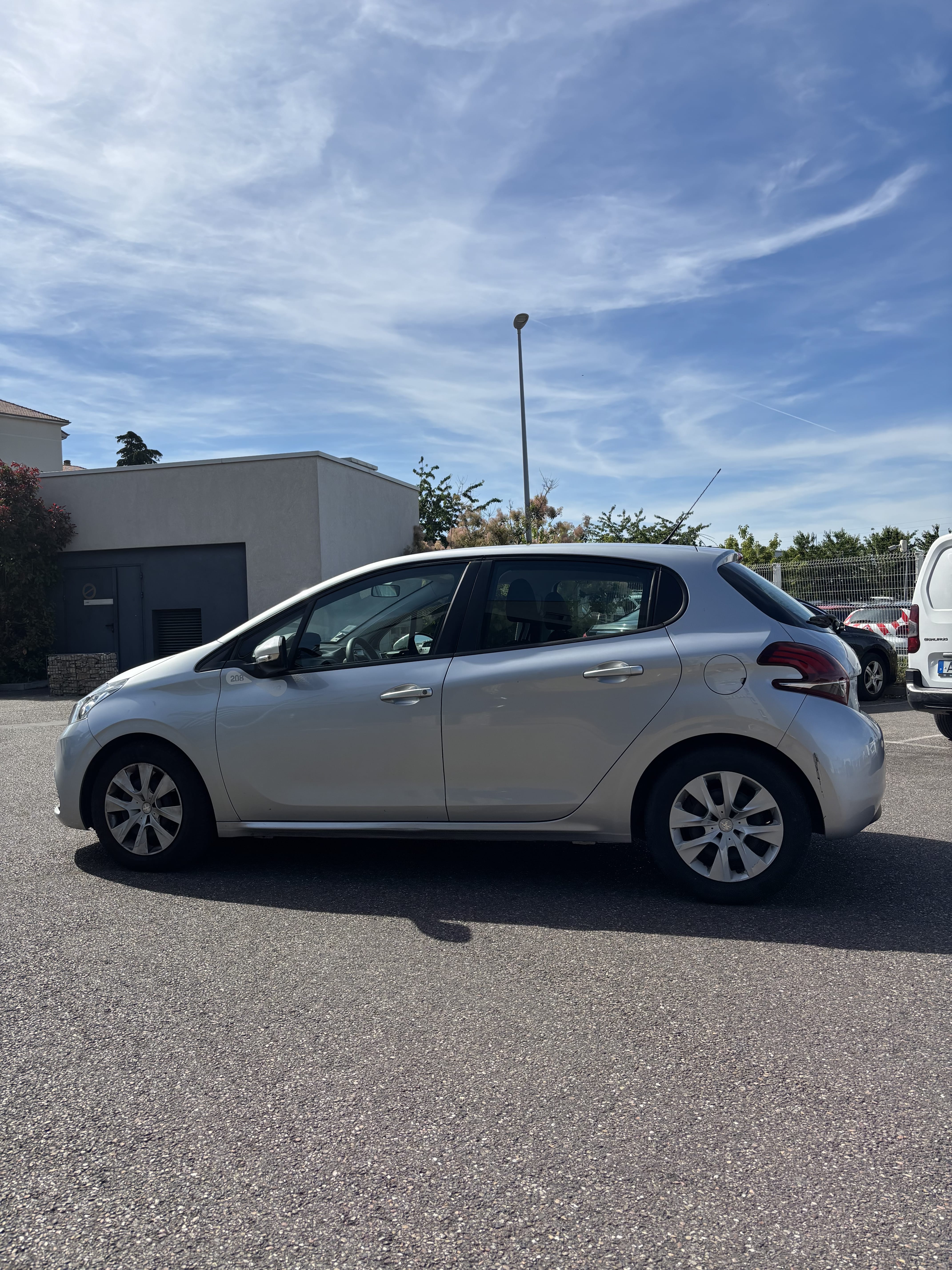 Peugeot 208 avec Climatisation