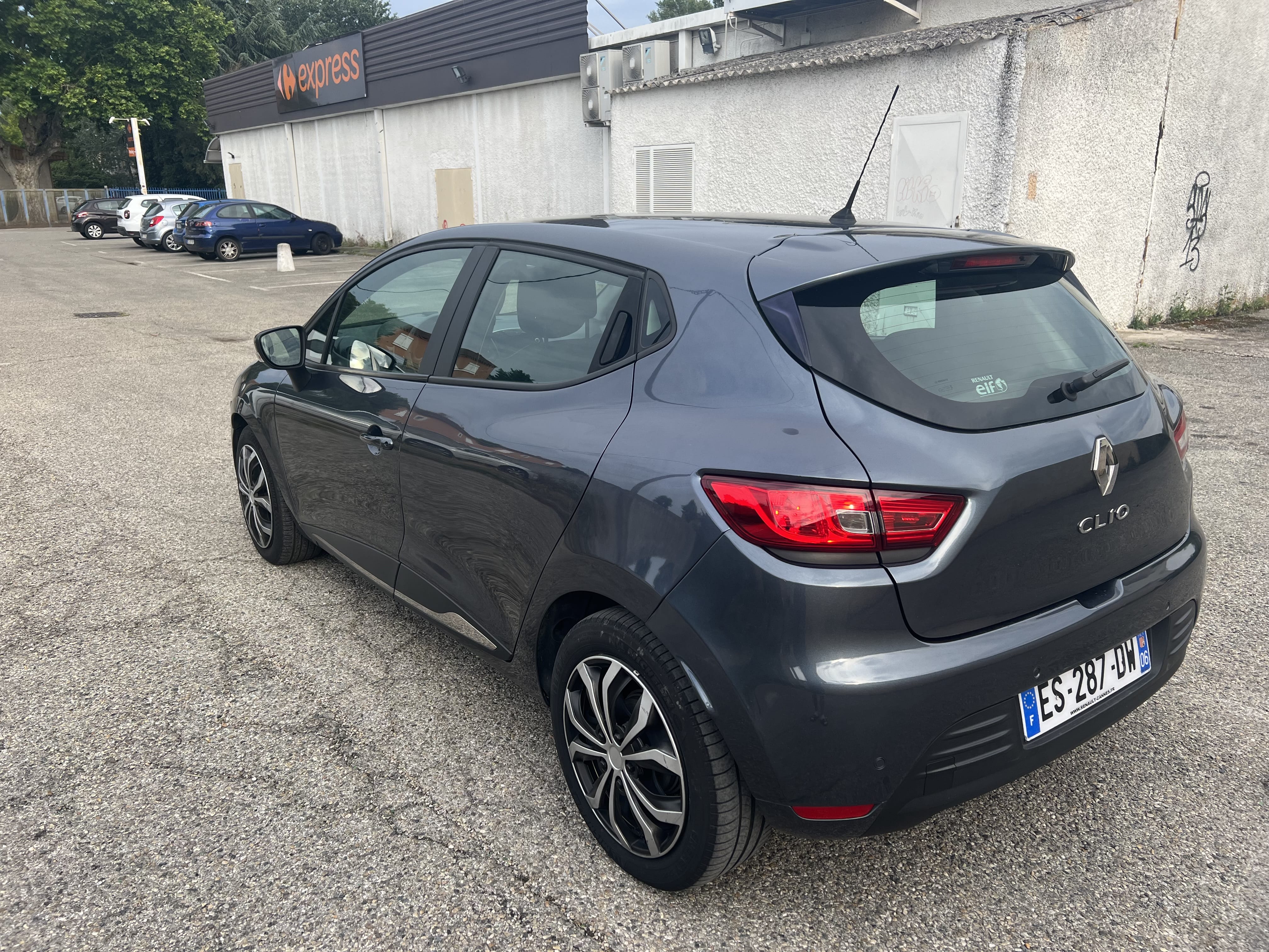Renault Clio avec Régulateur de vitesse