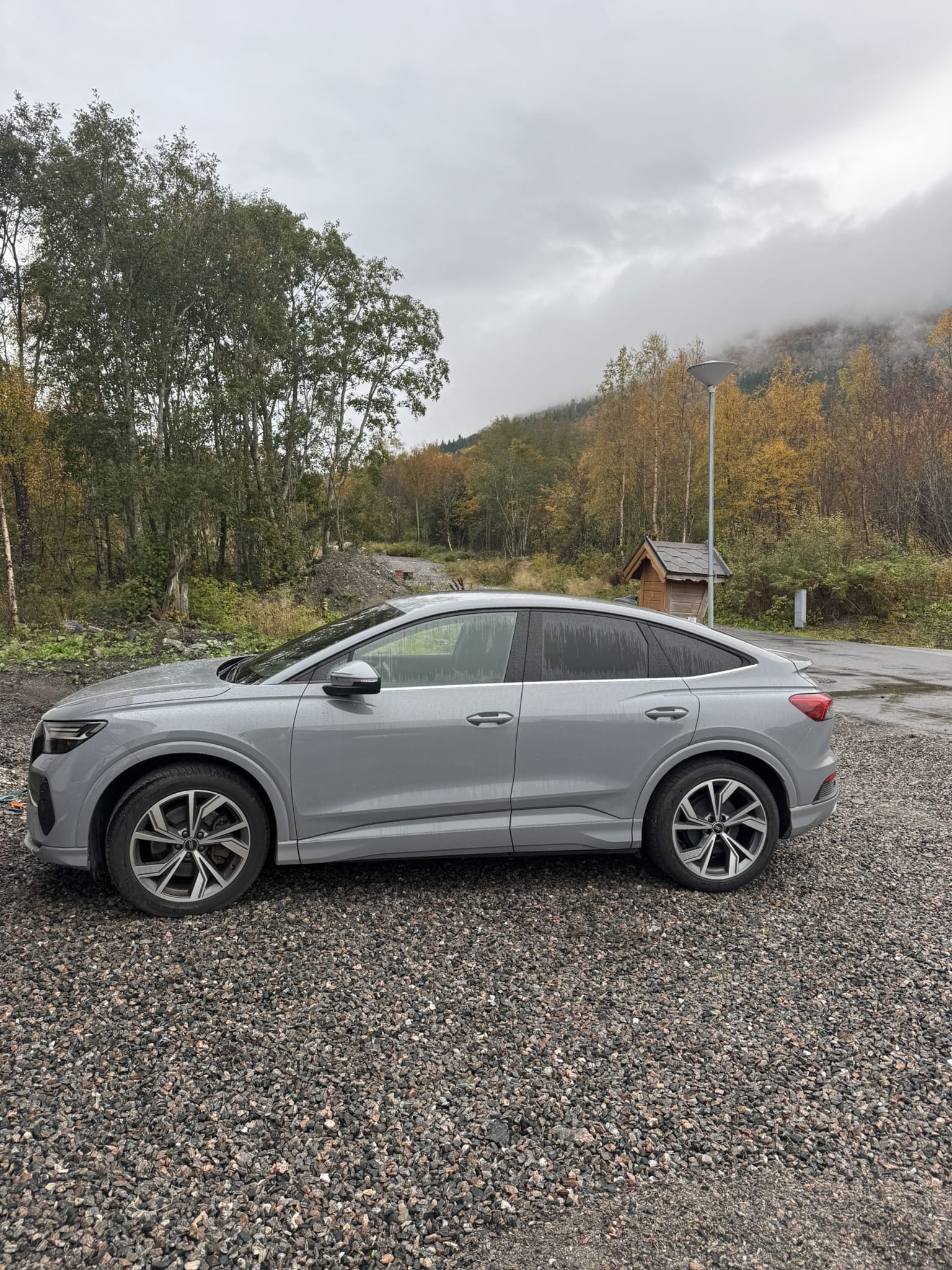 Audi Q4 35 e-tron (RWD) med GPS