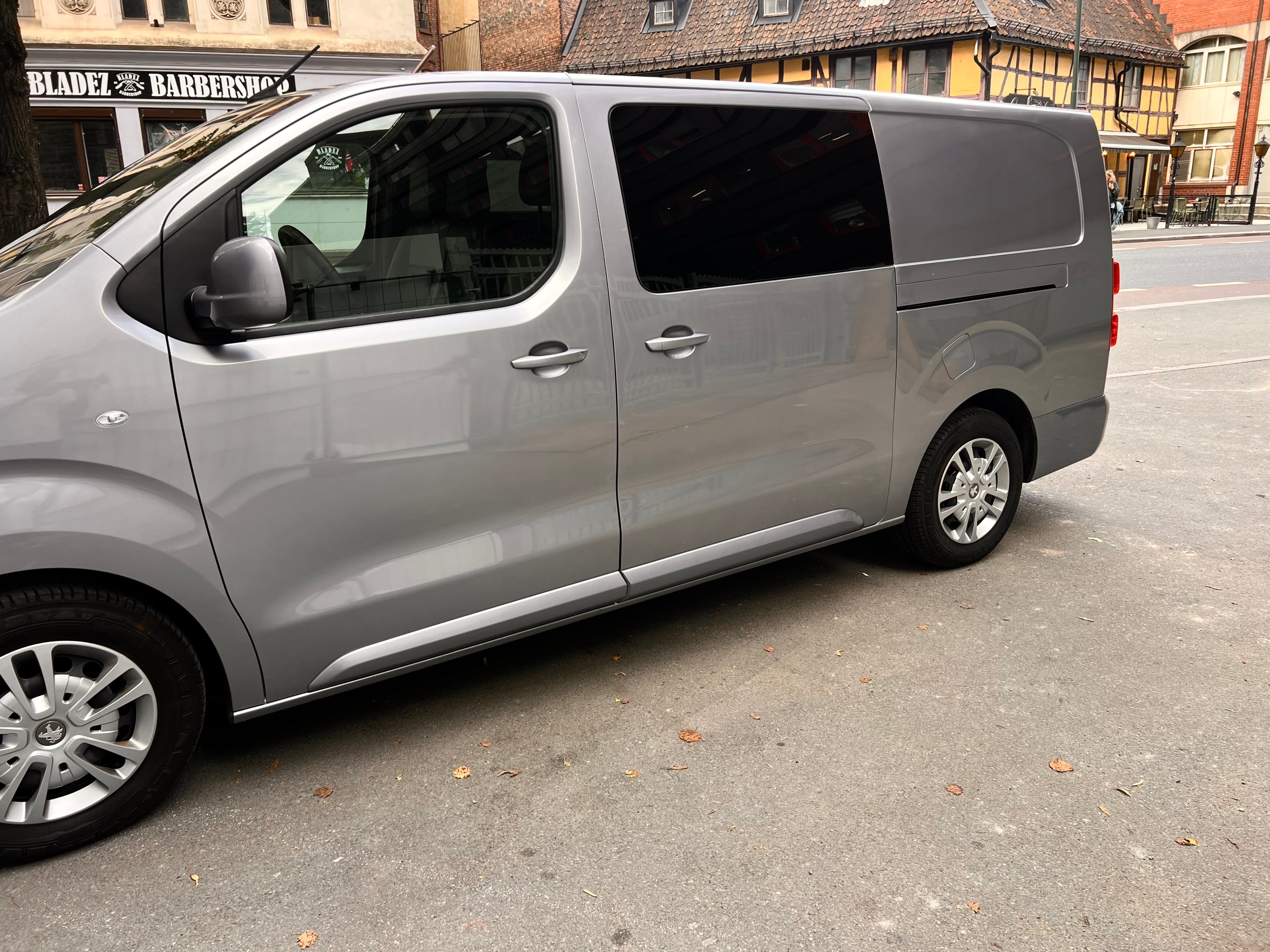 Peugeot Partner Varebil med Aircondition