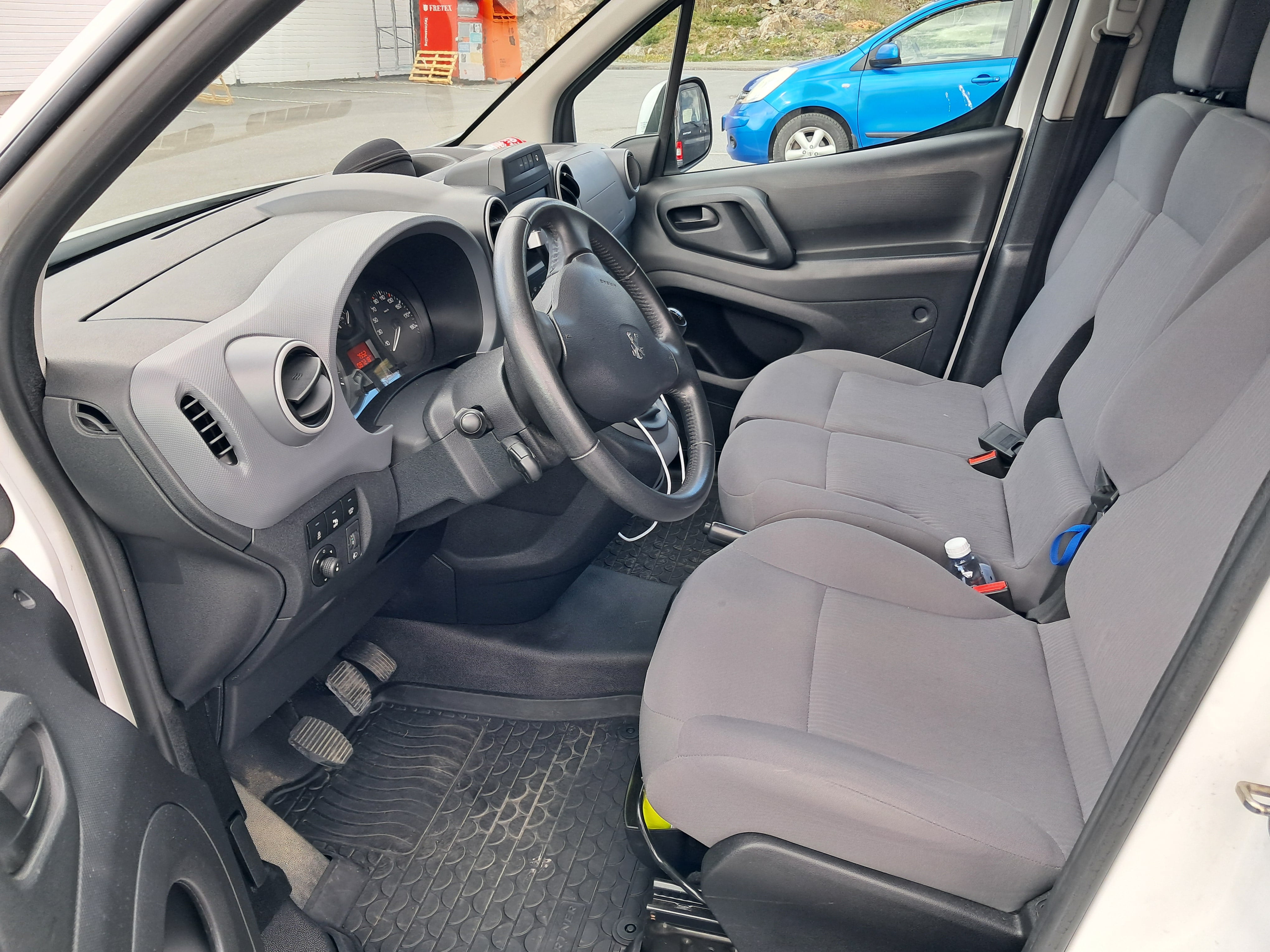 Peugeot Partner Varebil med Cruisekontroll