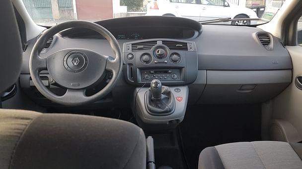 Renault Scénic II proche Savigny sur Orge