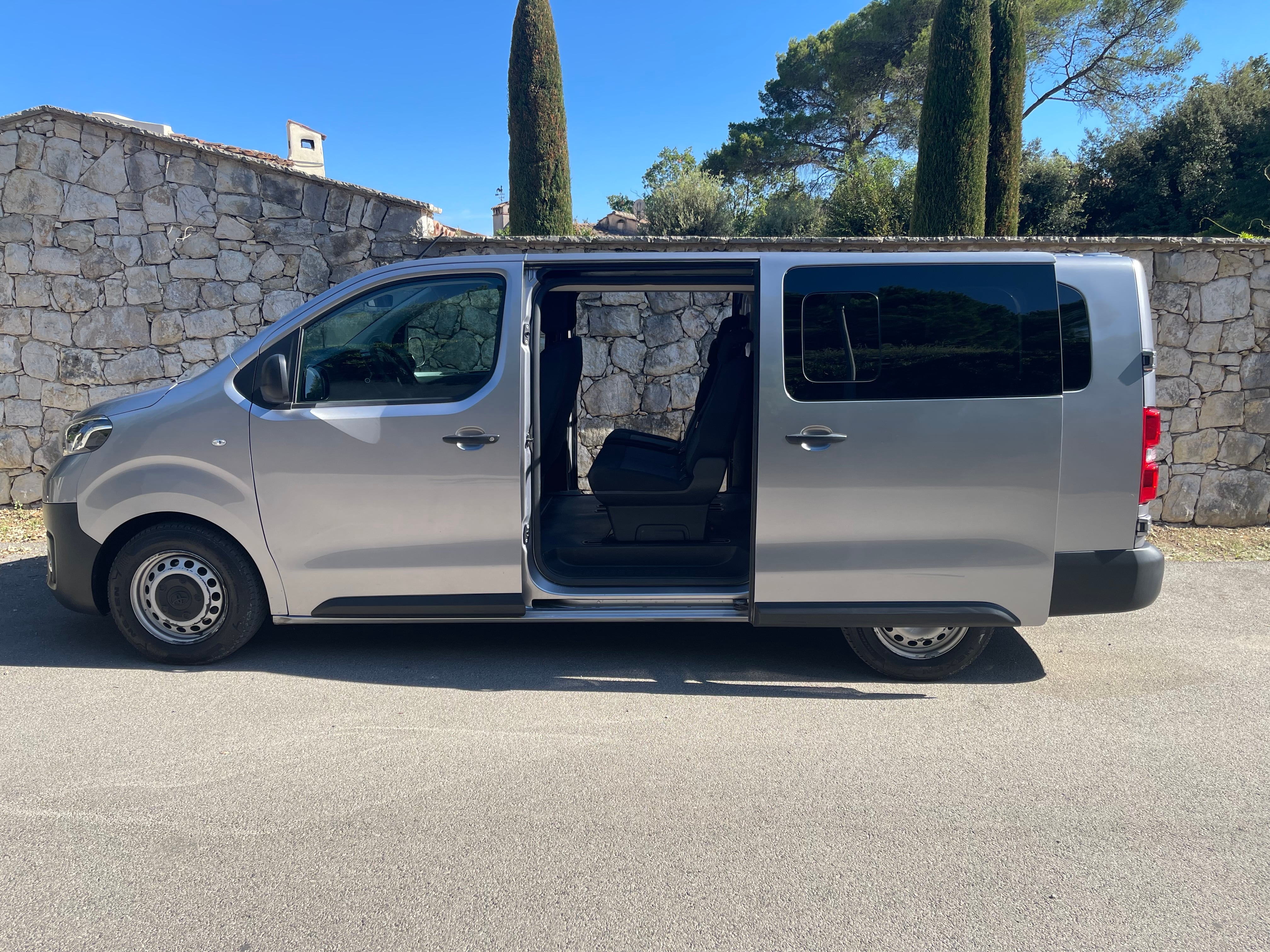 Toyota Proace Verso with GPS