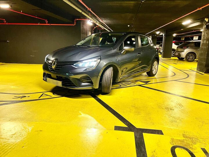 Renault Clio FZ826KH, 2021, Essence 95