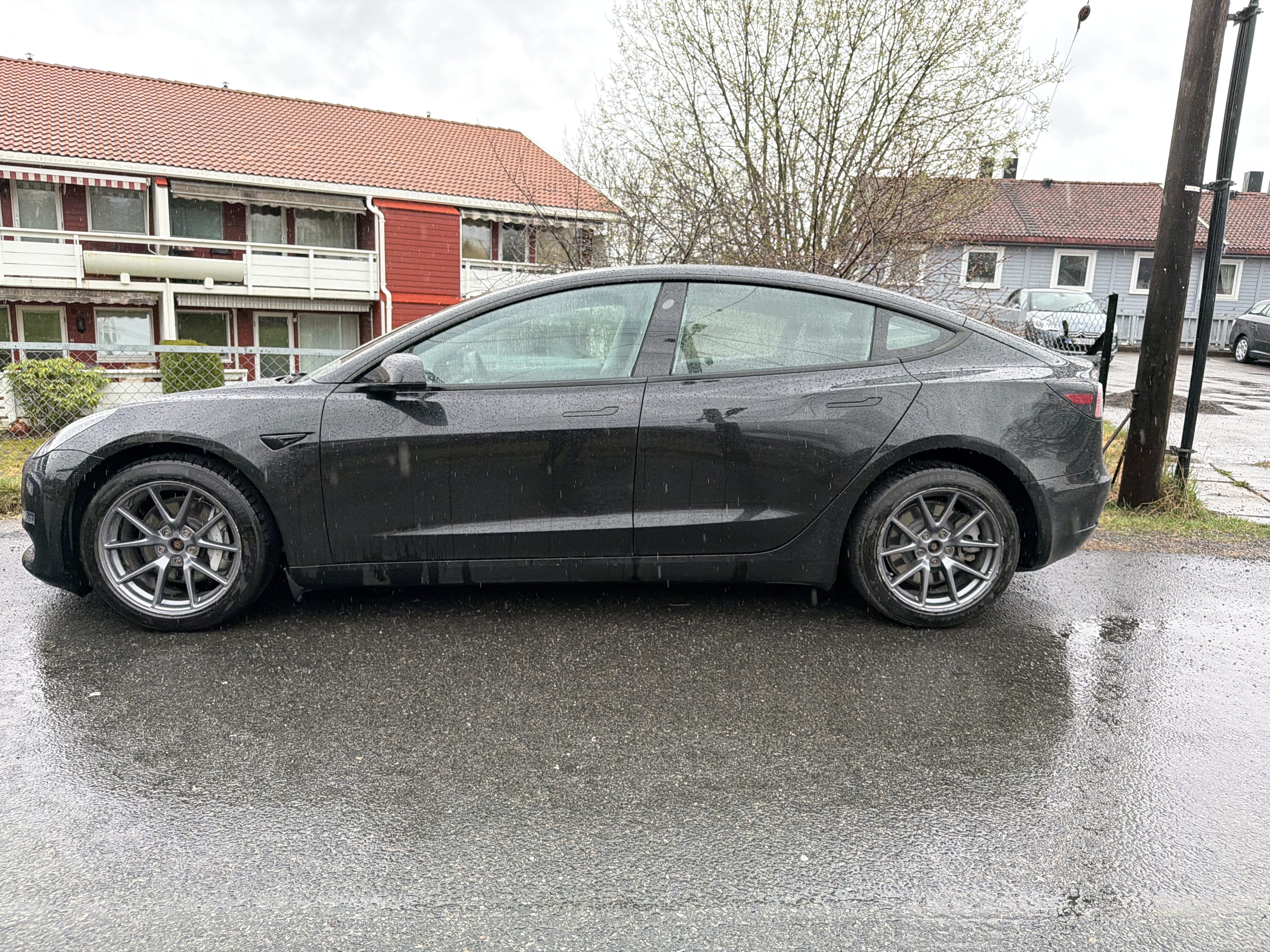 Tesla Model 3 Long Range med Aircondition