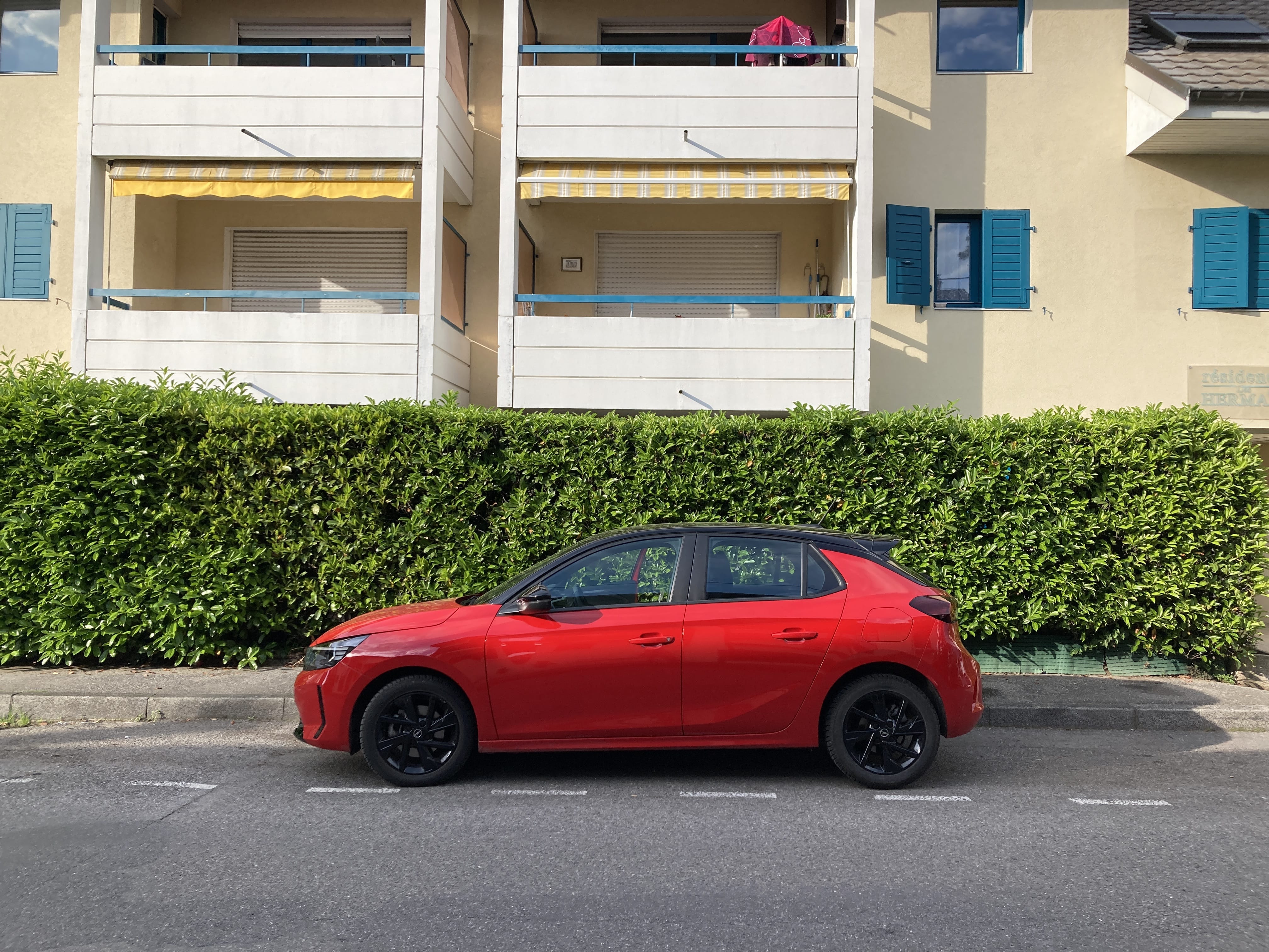 Opel Corsa, 2025, Essence 95 / Électrique (hybride), automatique