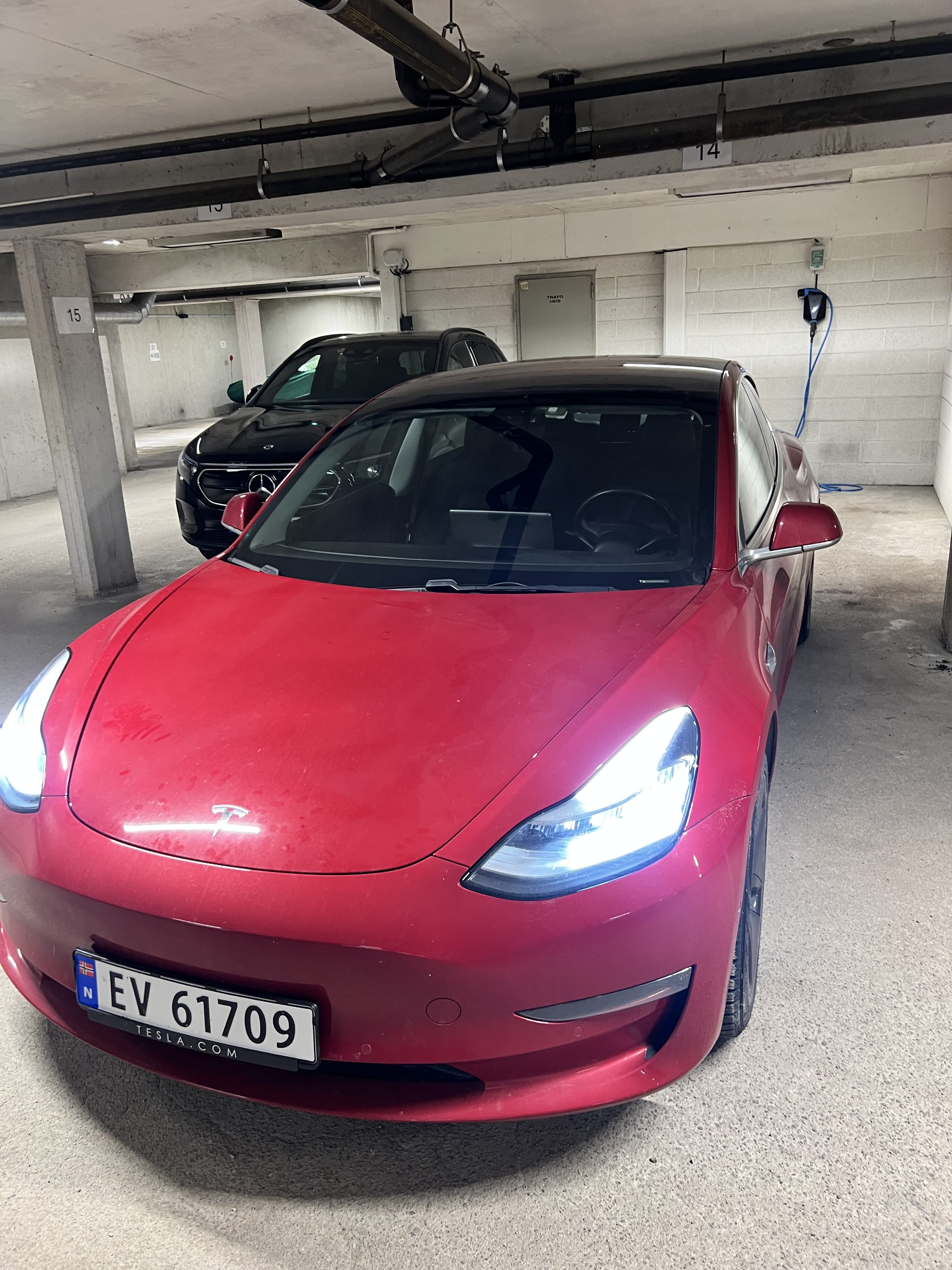 Tesla Model 3 Long Range med Babysete